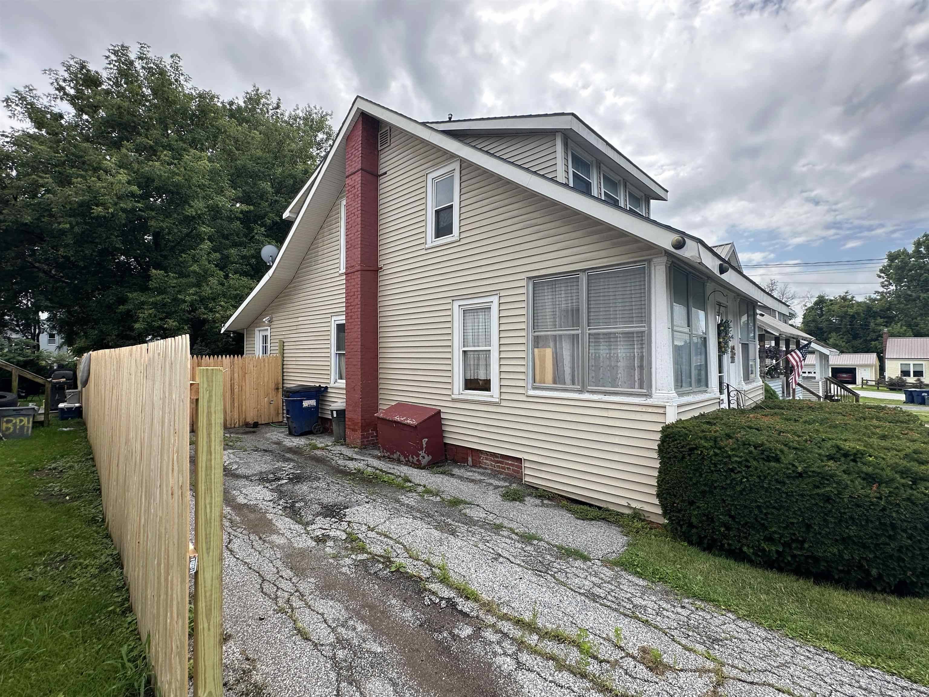 St. Albans City, VT 05478-9631,12 Locke TER