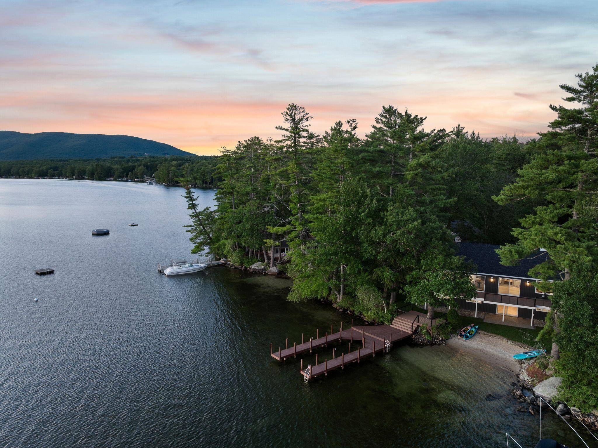 Moultonborough, NH 03254,320 Redding LN