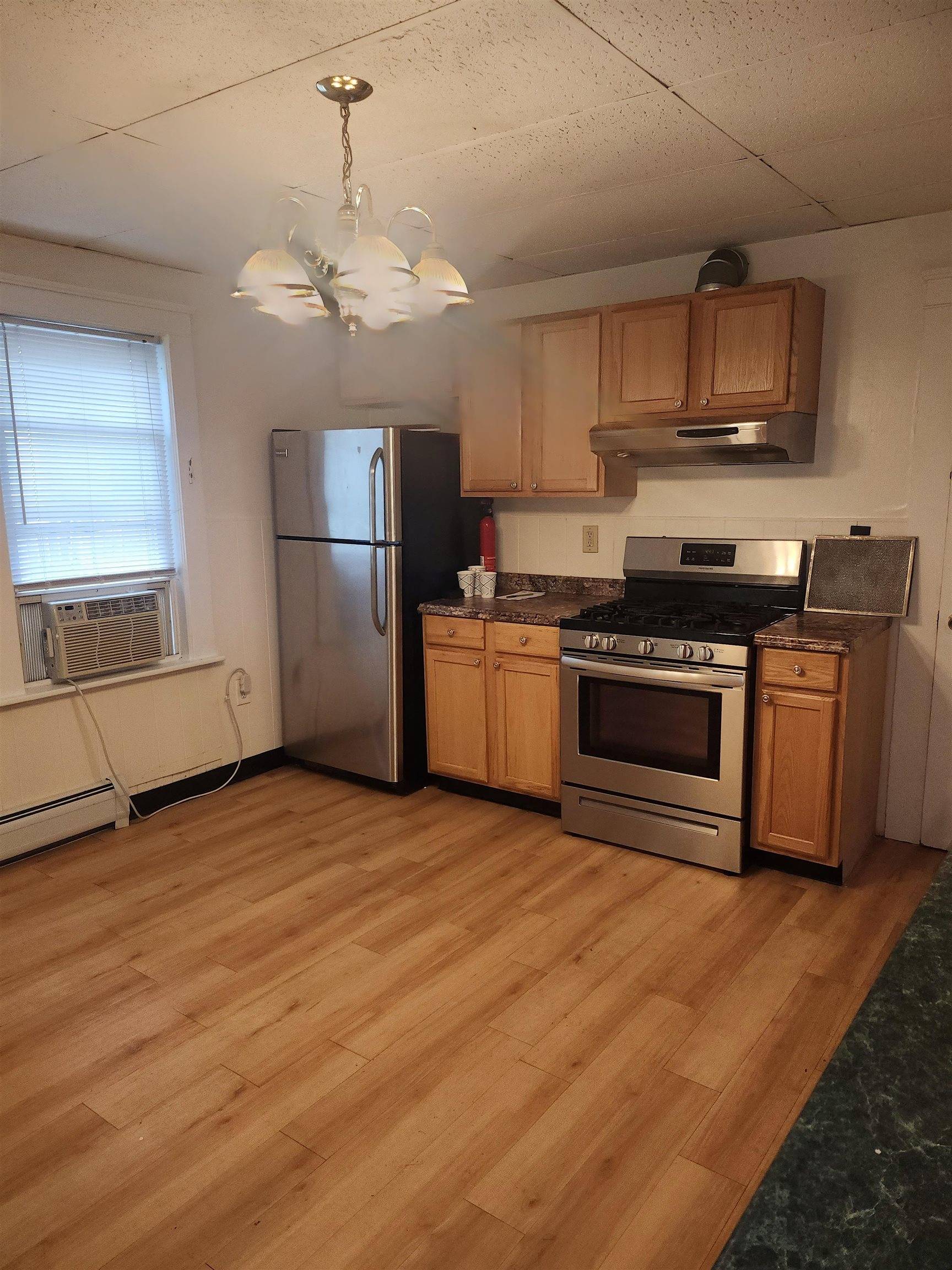 Nashua, NH 03060,22 Pierce ST