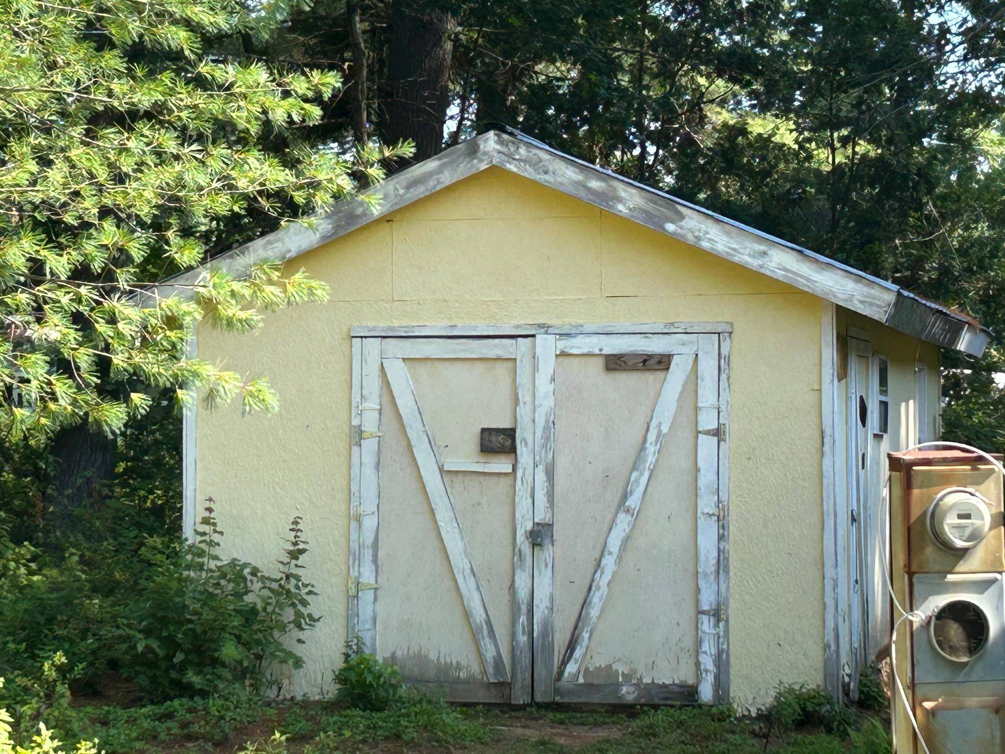 Deering, NH 03244,4 Chamberlain CT