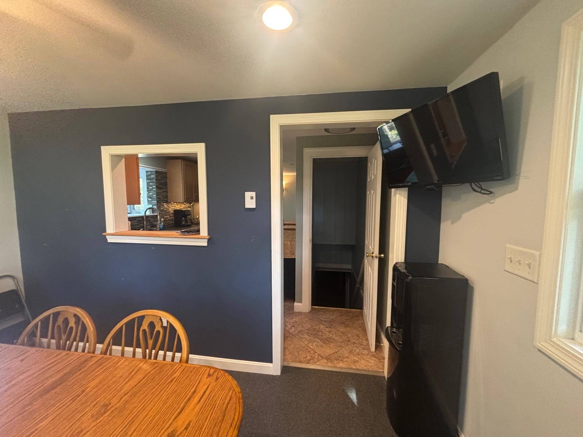 Meredith, NH 03253,77 Eaton AVE