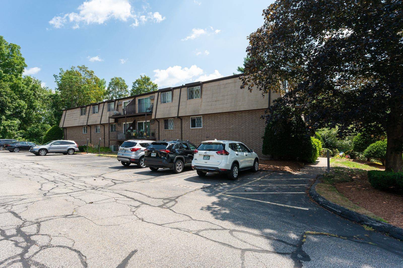 Derry, NH 03038,1 Silvestri CIR #20