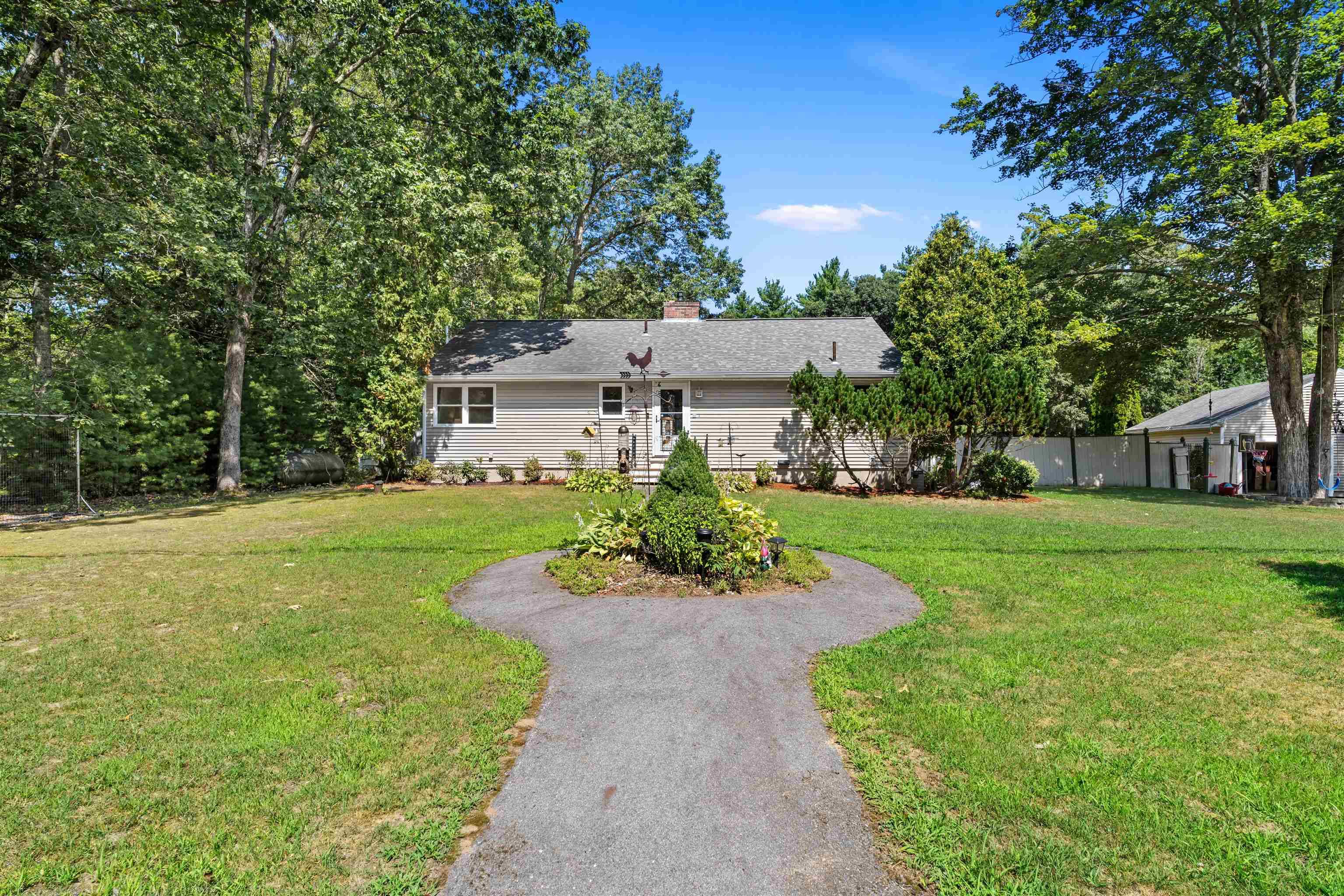 Litchfield, NH 03052,32 Robyn AVE