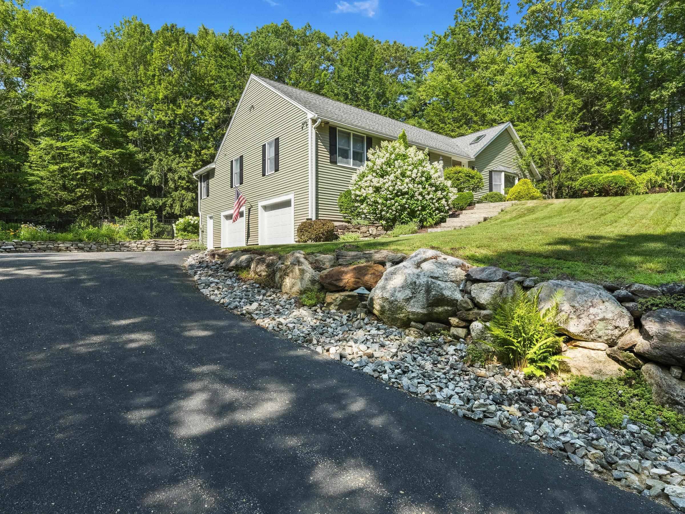 Bedford, NH 03110,68 Birkdale RD