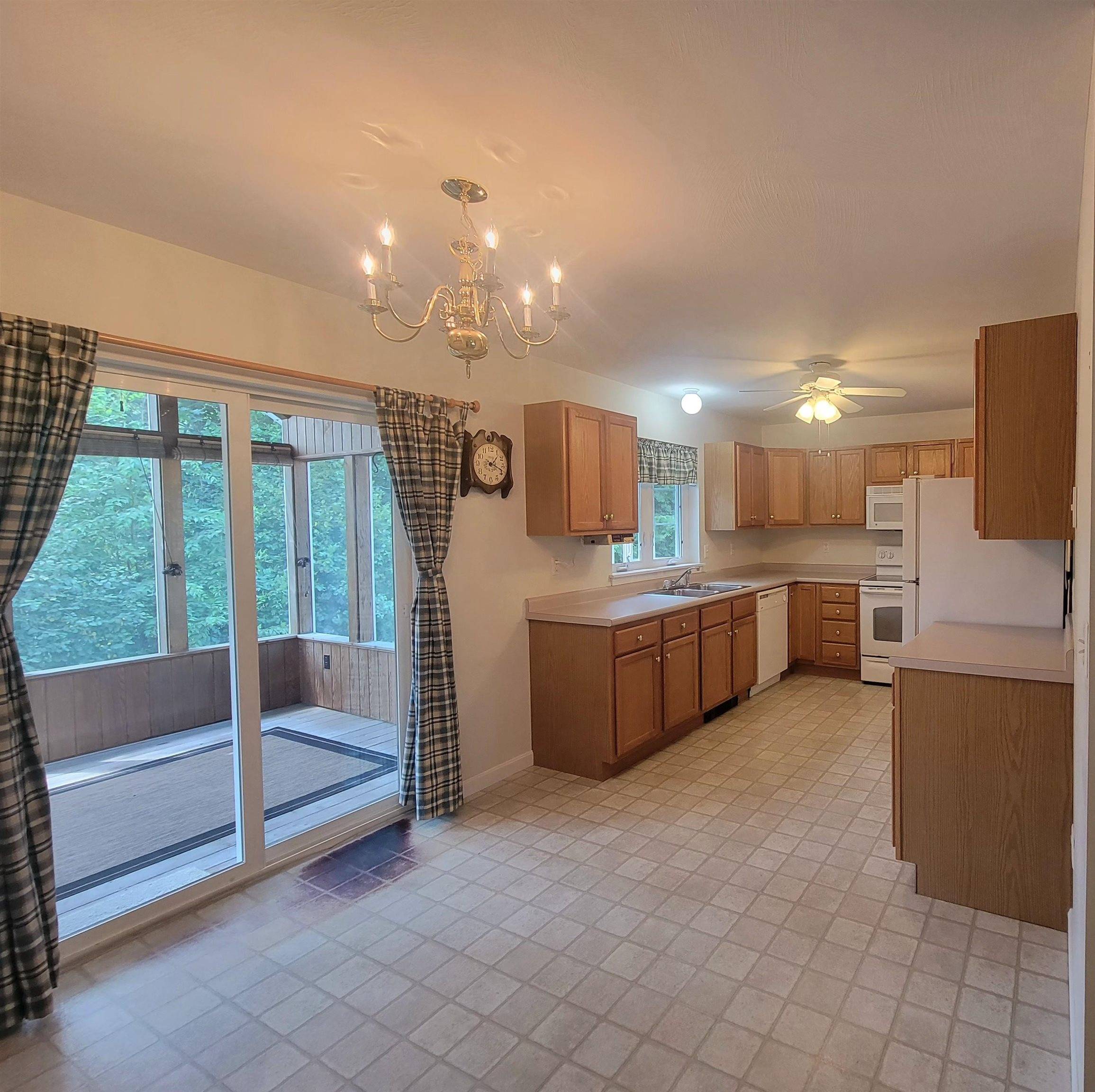 Jaffrey, NH 03452,31 Coburn WAY