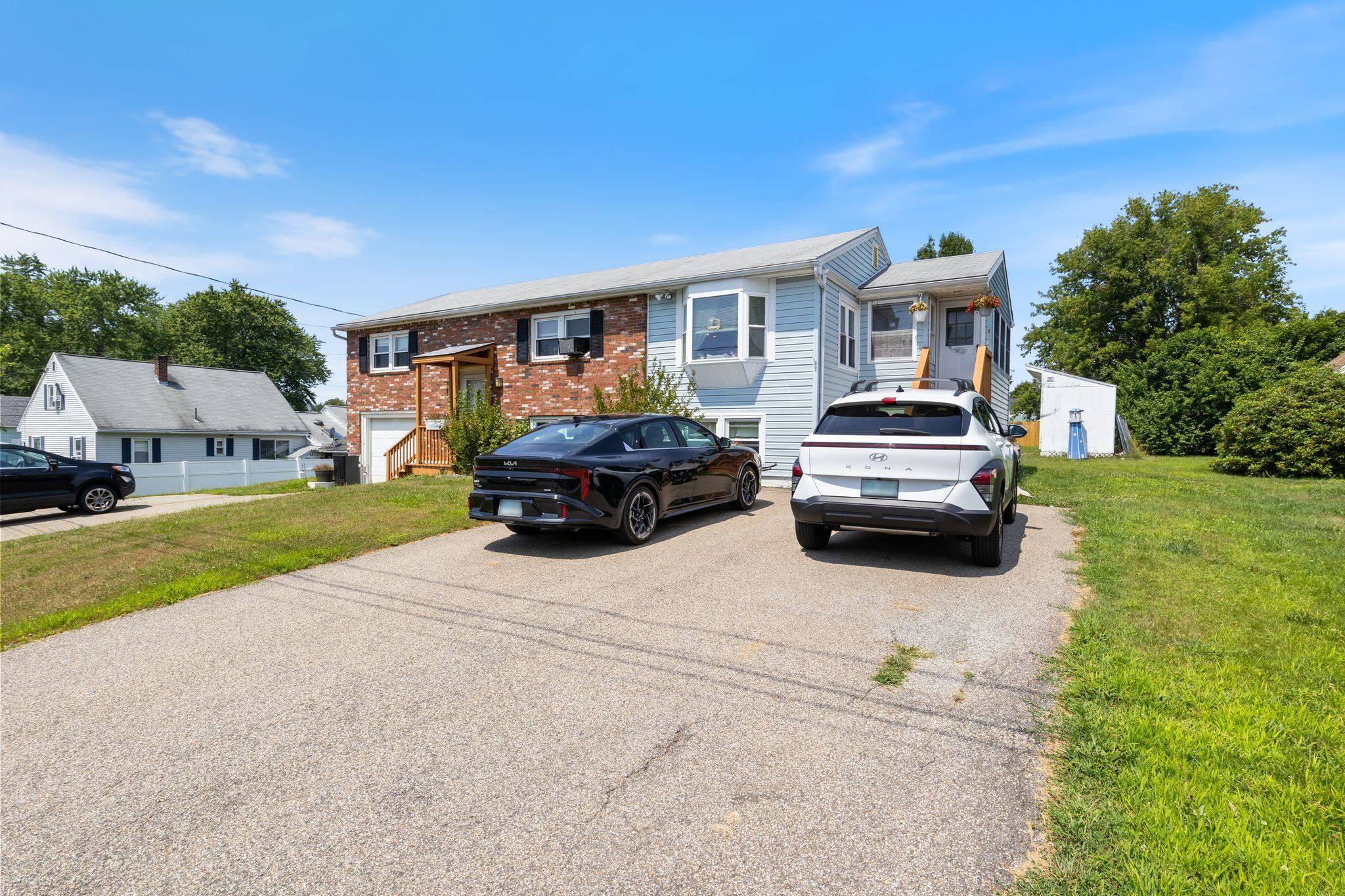 Somersworth, NH 03878,8 Chesley AVE