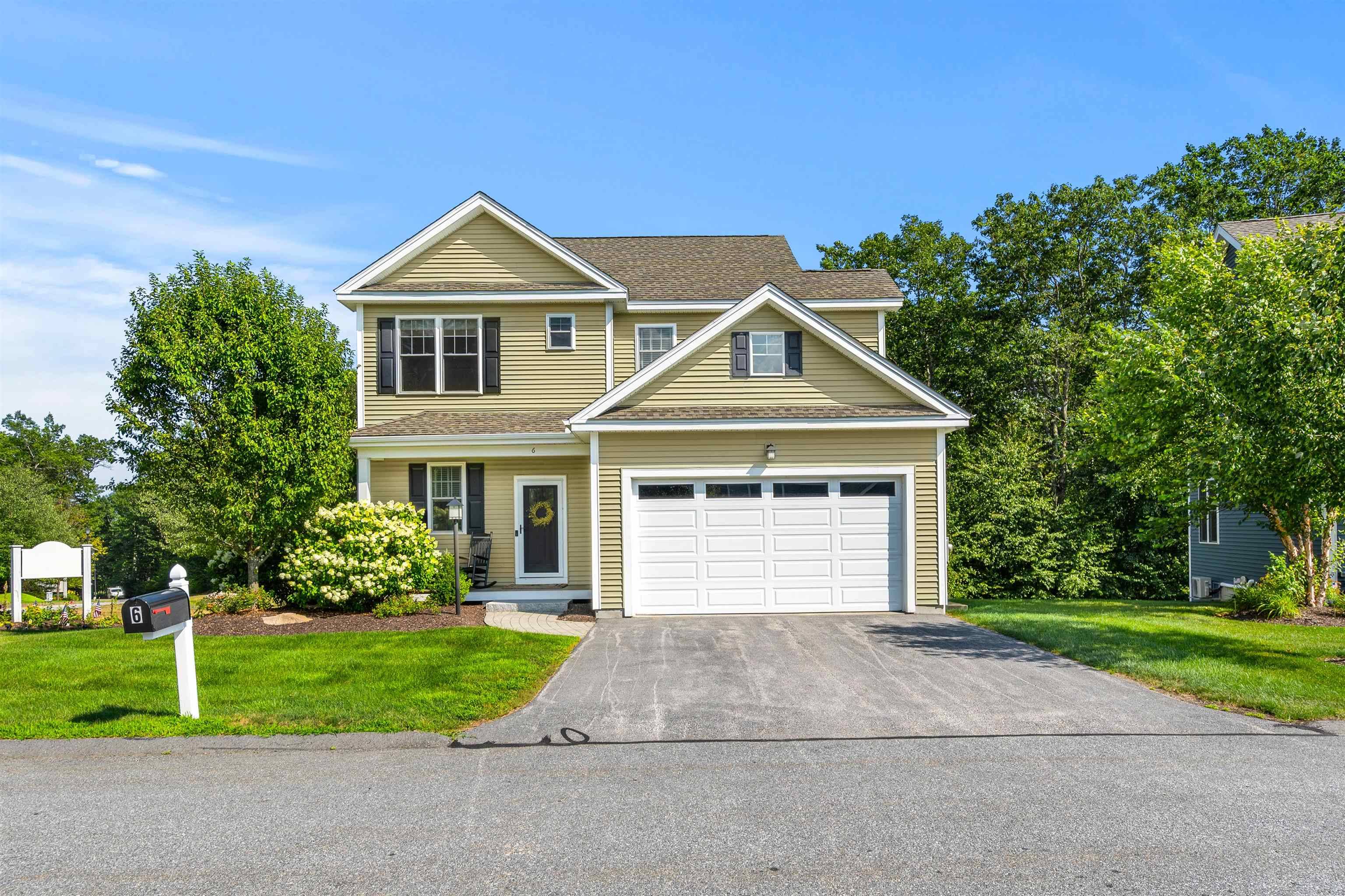 Manchester, NH 03102,6 Cottonwood WAY