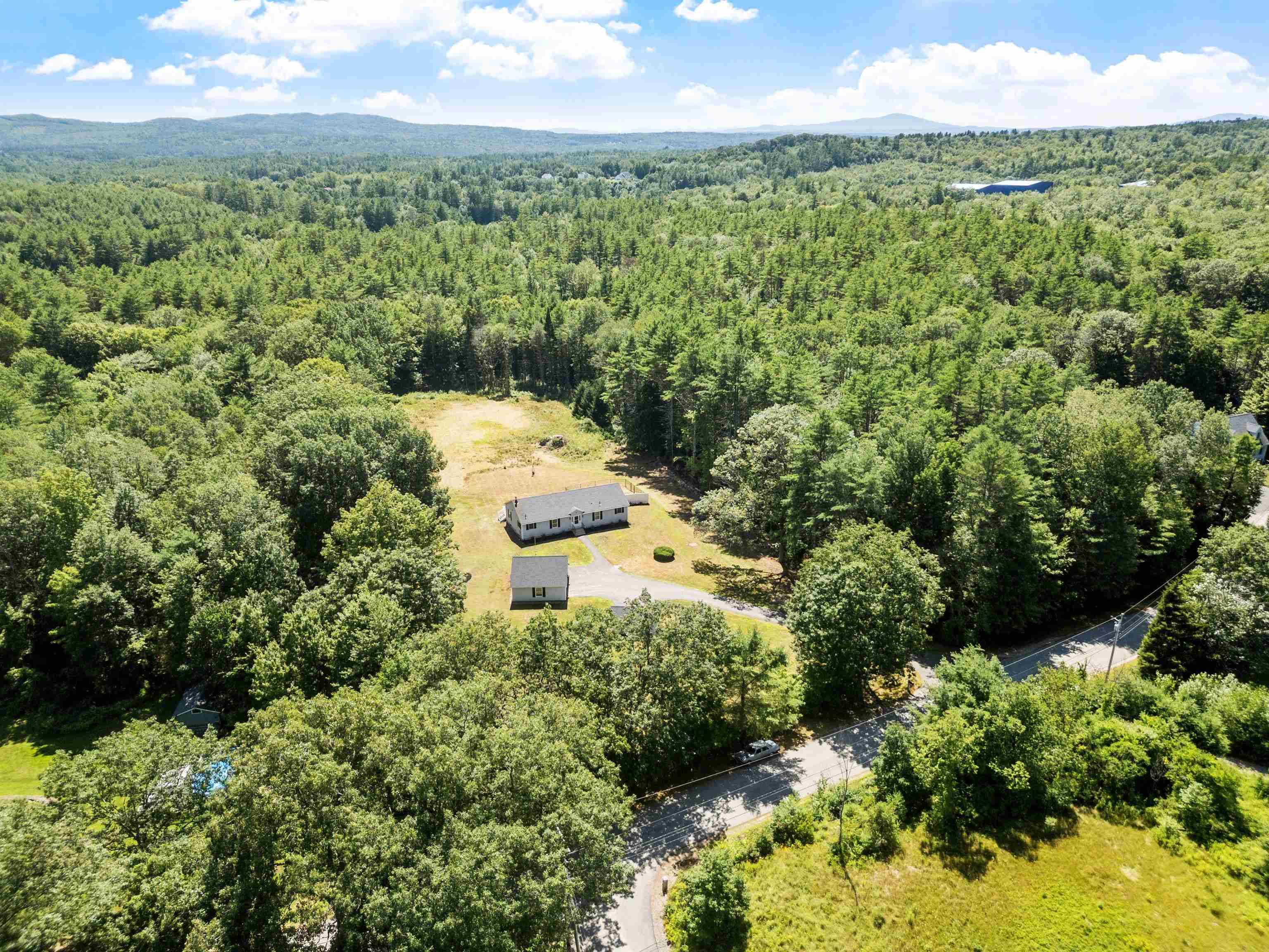 Belmont, NH 03220,114 Farrarville RD