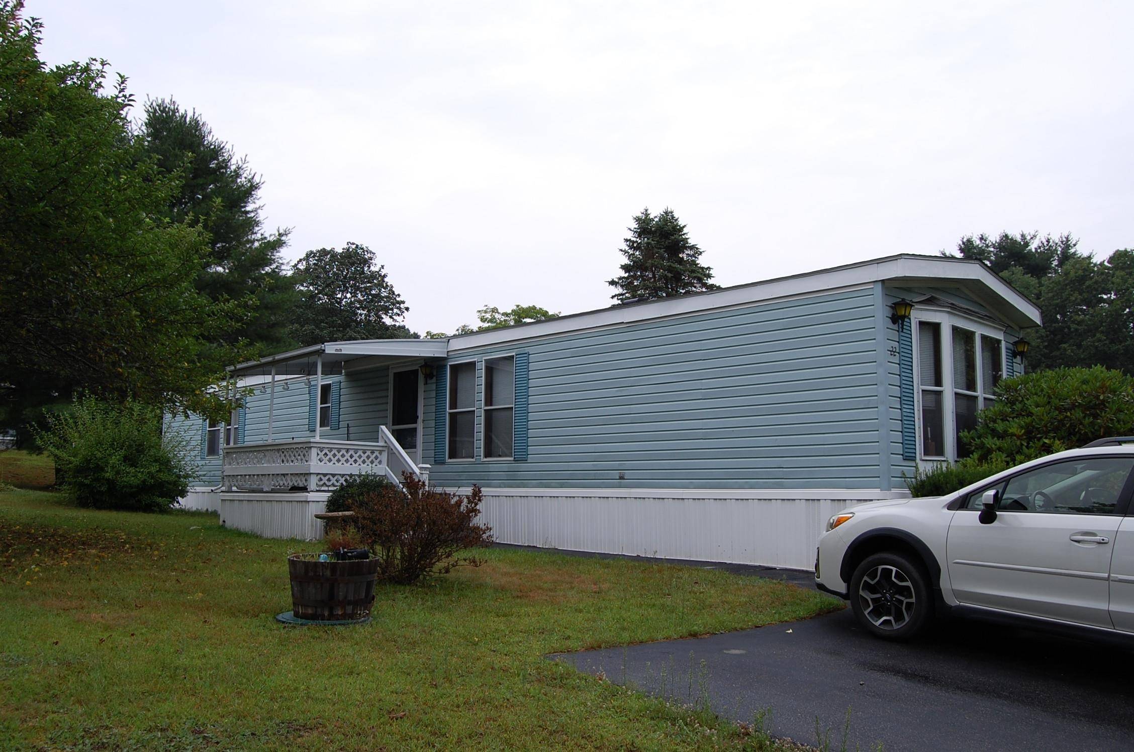 Rochester, NH 03867,22 cherokee WAY
