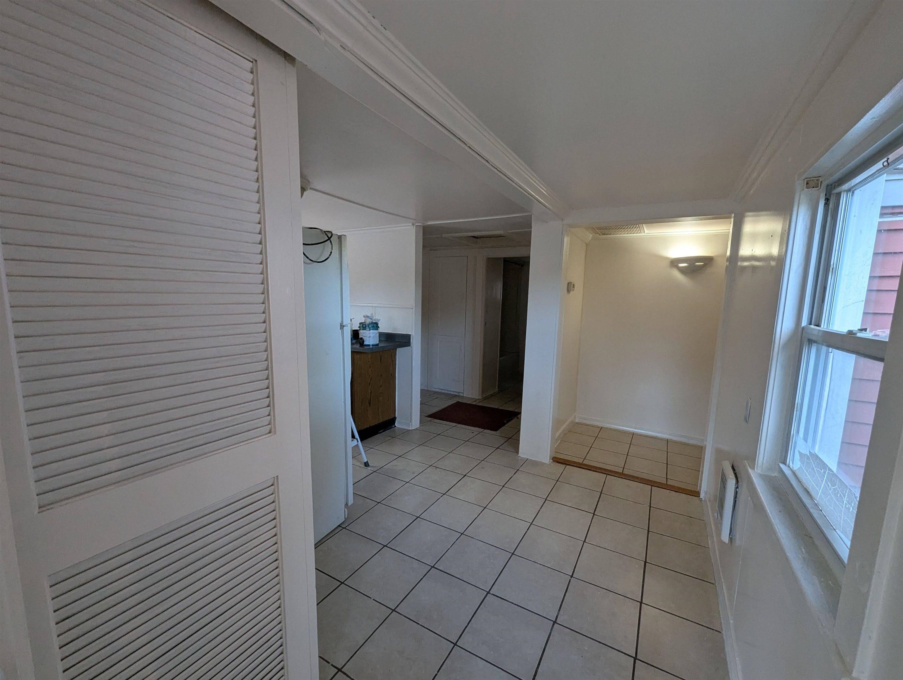 Rochester, NH 03867,1 Torr AVE #A