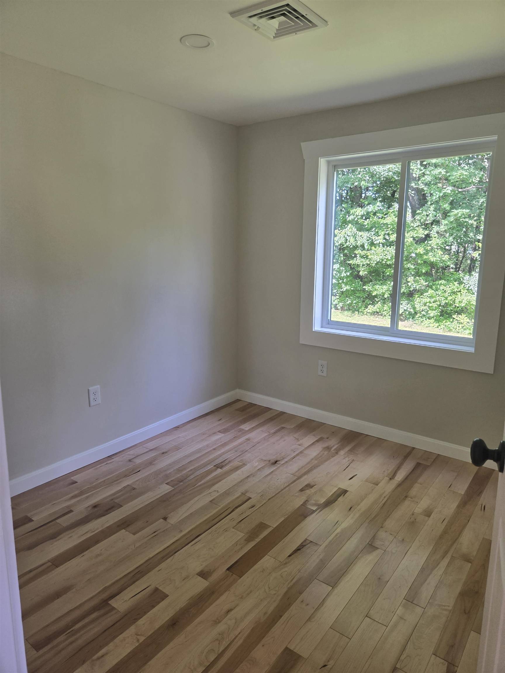 Londonderry, NH 03053,88 Nashua RD ##A 1