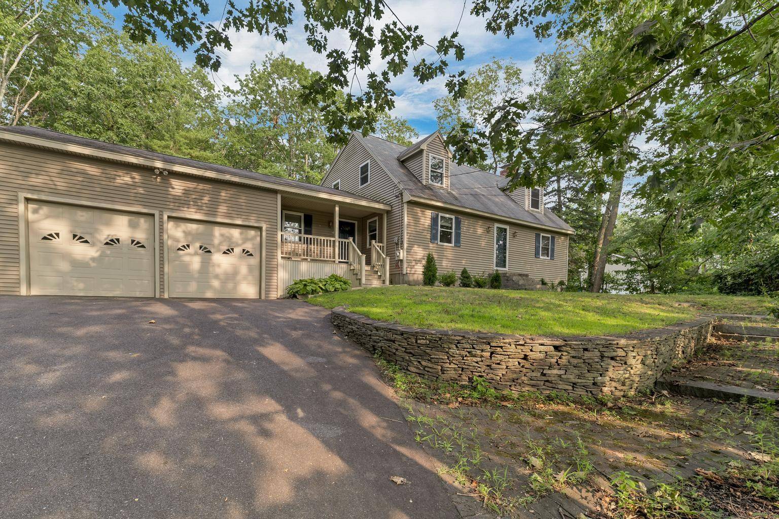 Windham, NH 03087,76 North Lowell RD