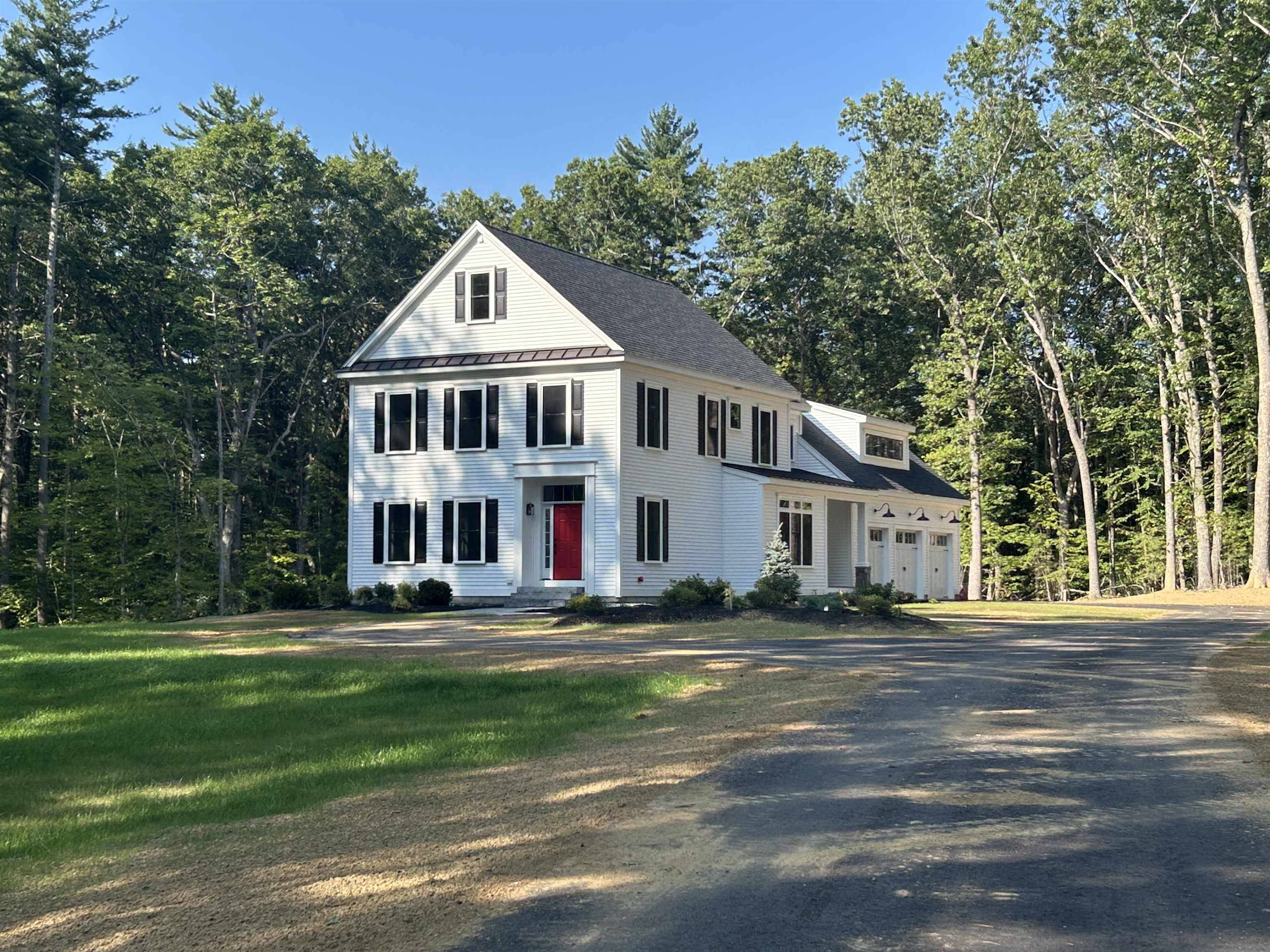 East Kingston, NH 03827,4 Deer RUN