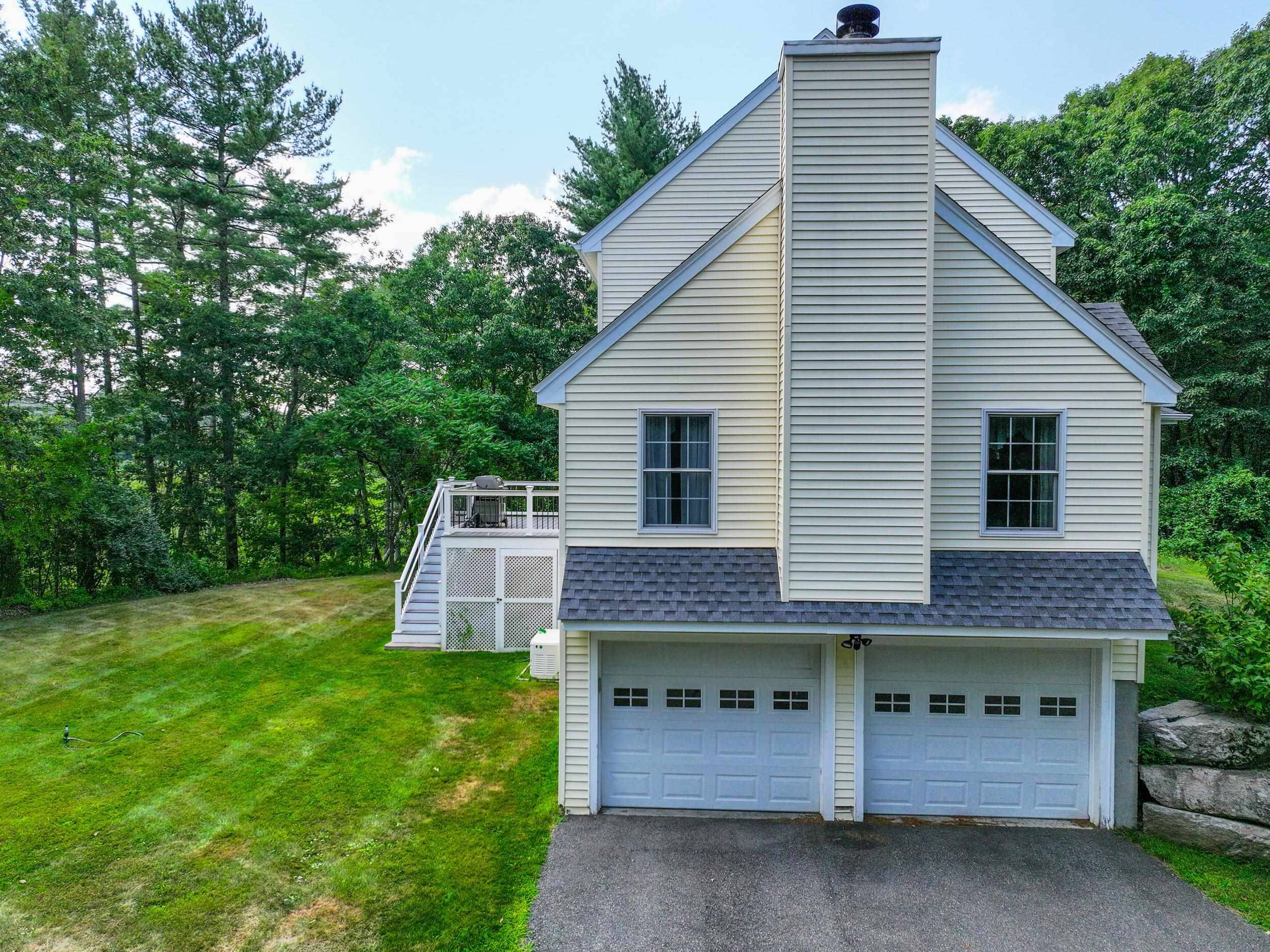 Hudson, NH 03051,9 Breakneck RD
