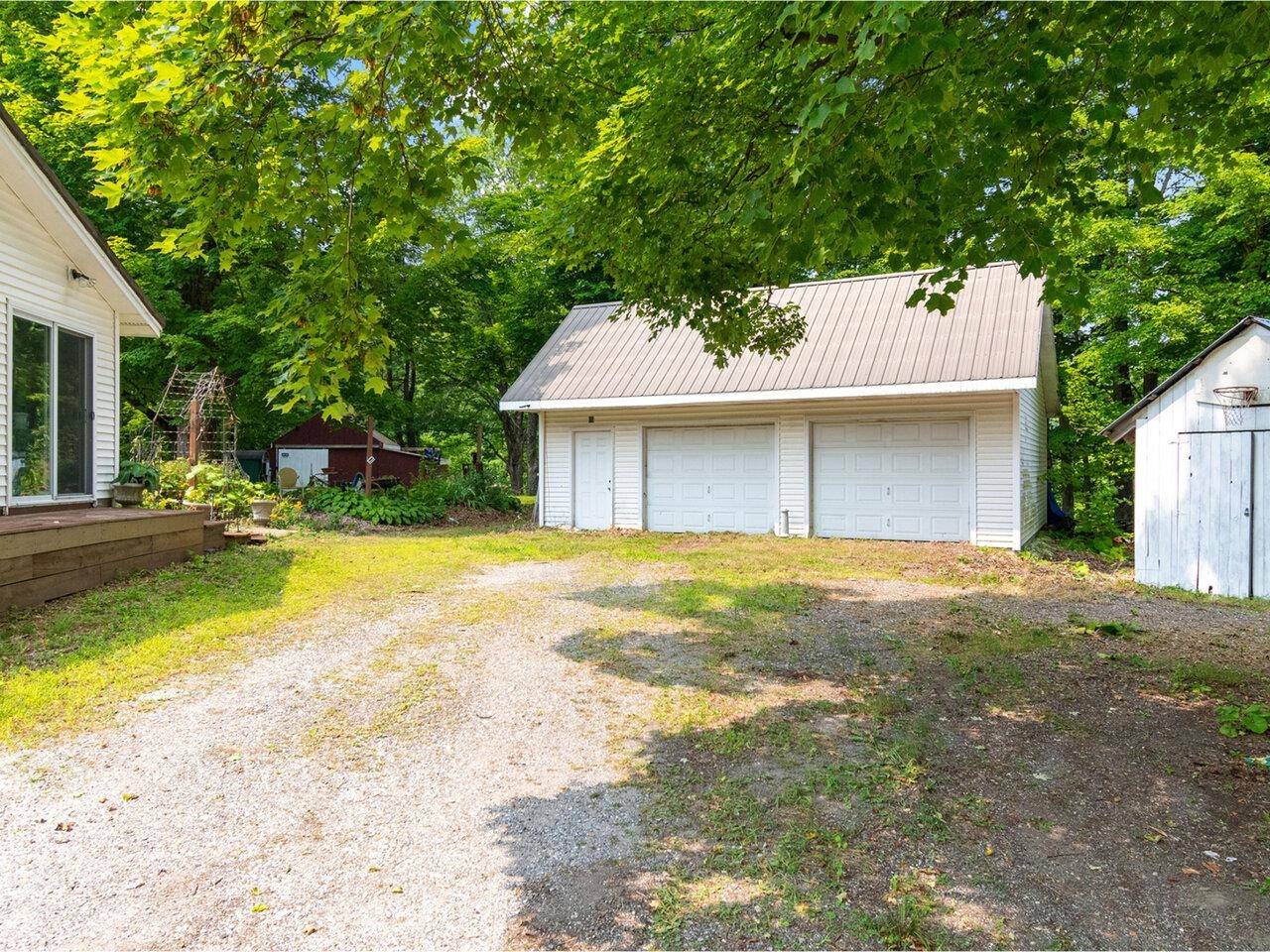 Leicester, VT 05733,2642 US Route 7