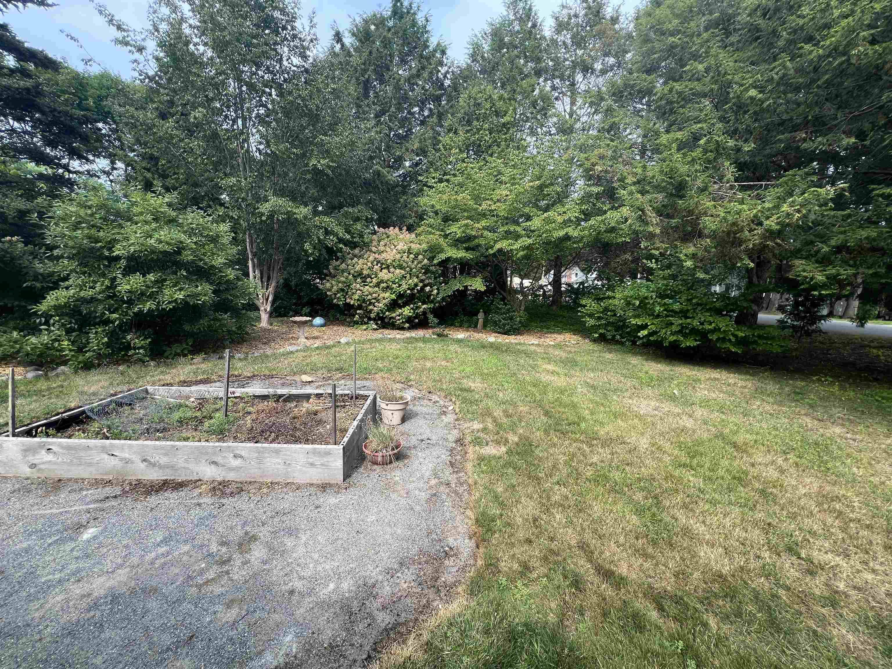 Hampton, NH 03842,6 Naves RD