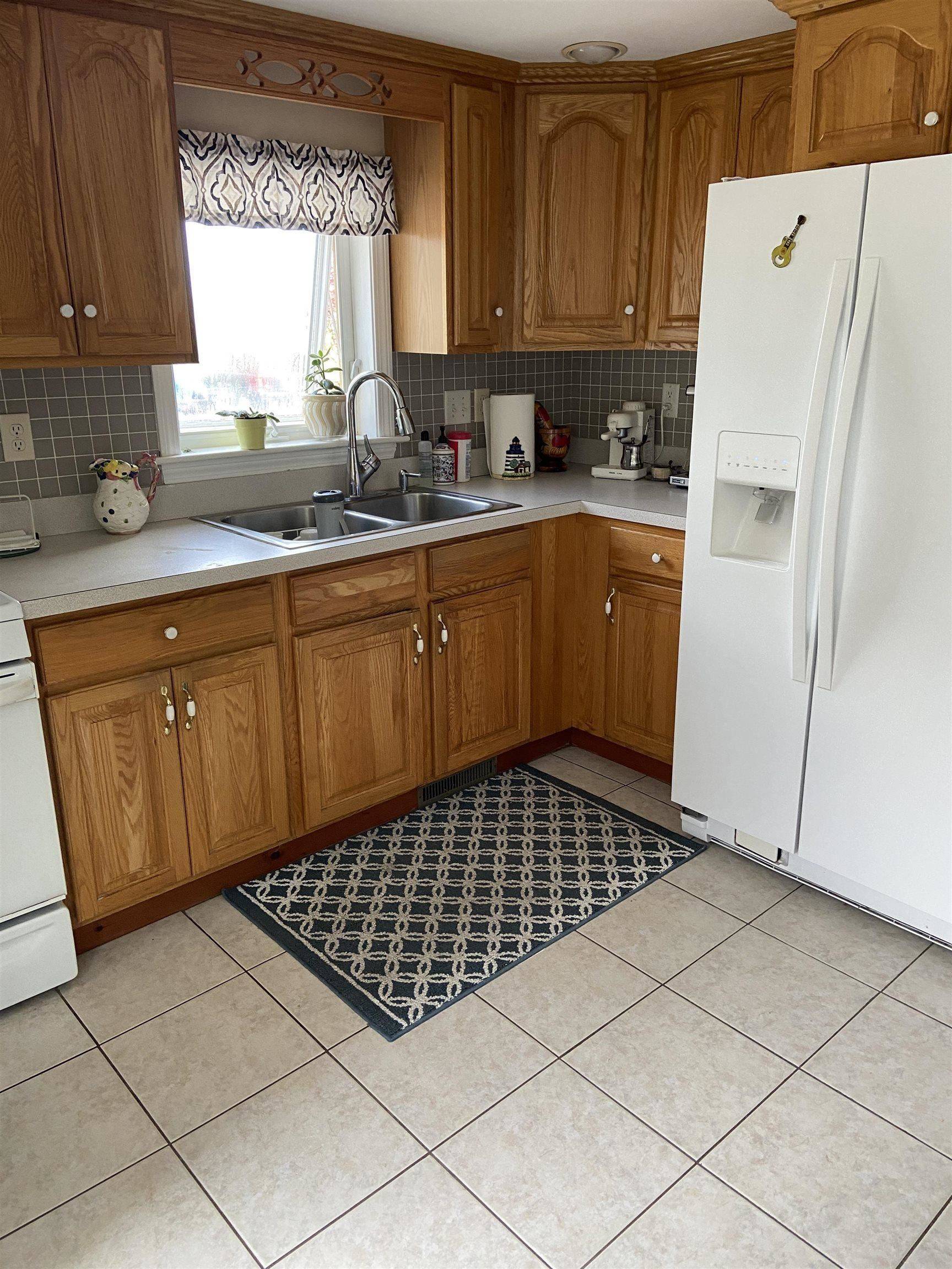 Hampton, NH 03842,31 Walnut AVE