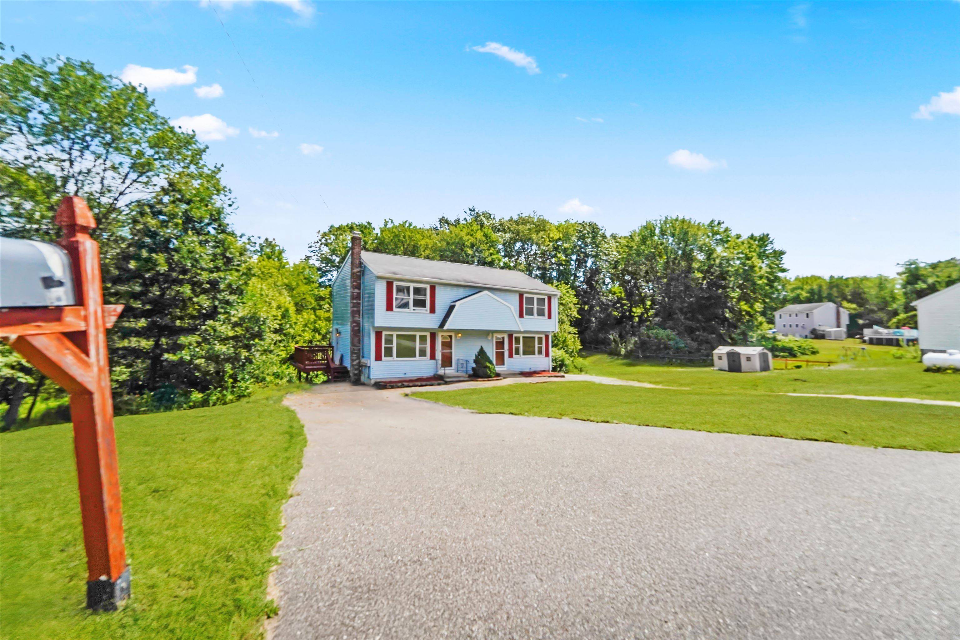 Derry, NH 03038,15 Sunnyside LN