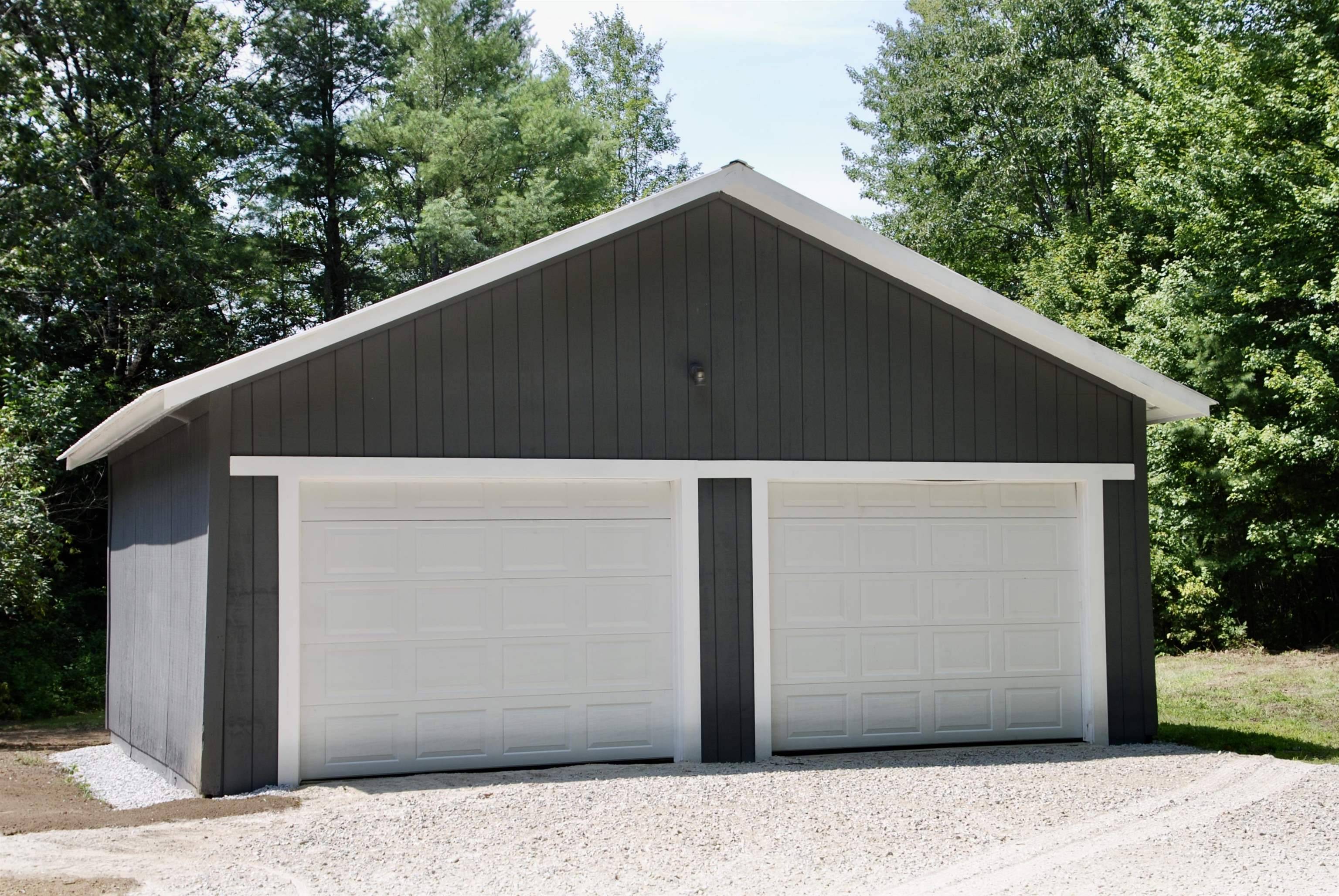 Concord, NH 03301,469 Mountain RD