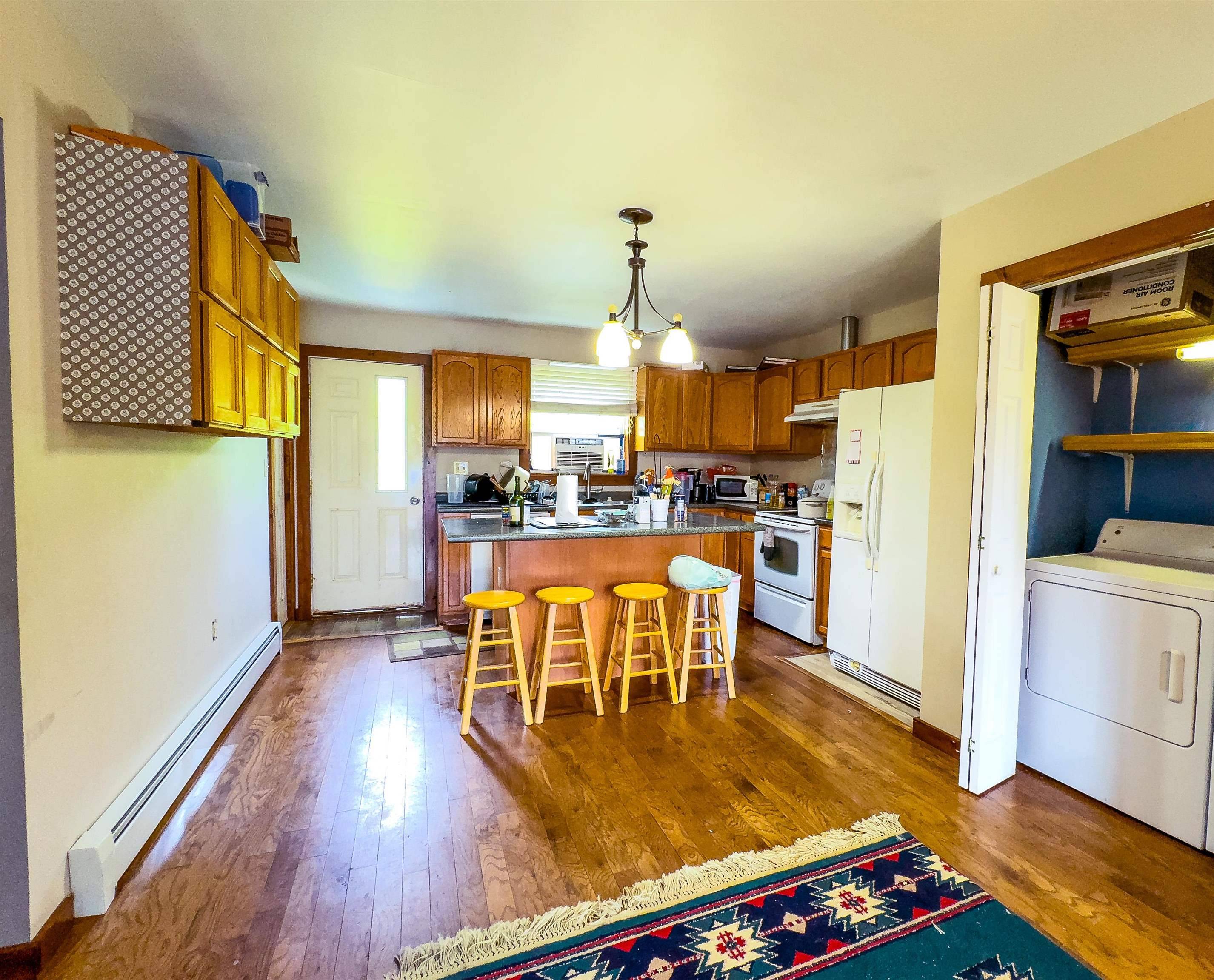 Claremont, NH 03743,264 Chestnut ST