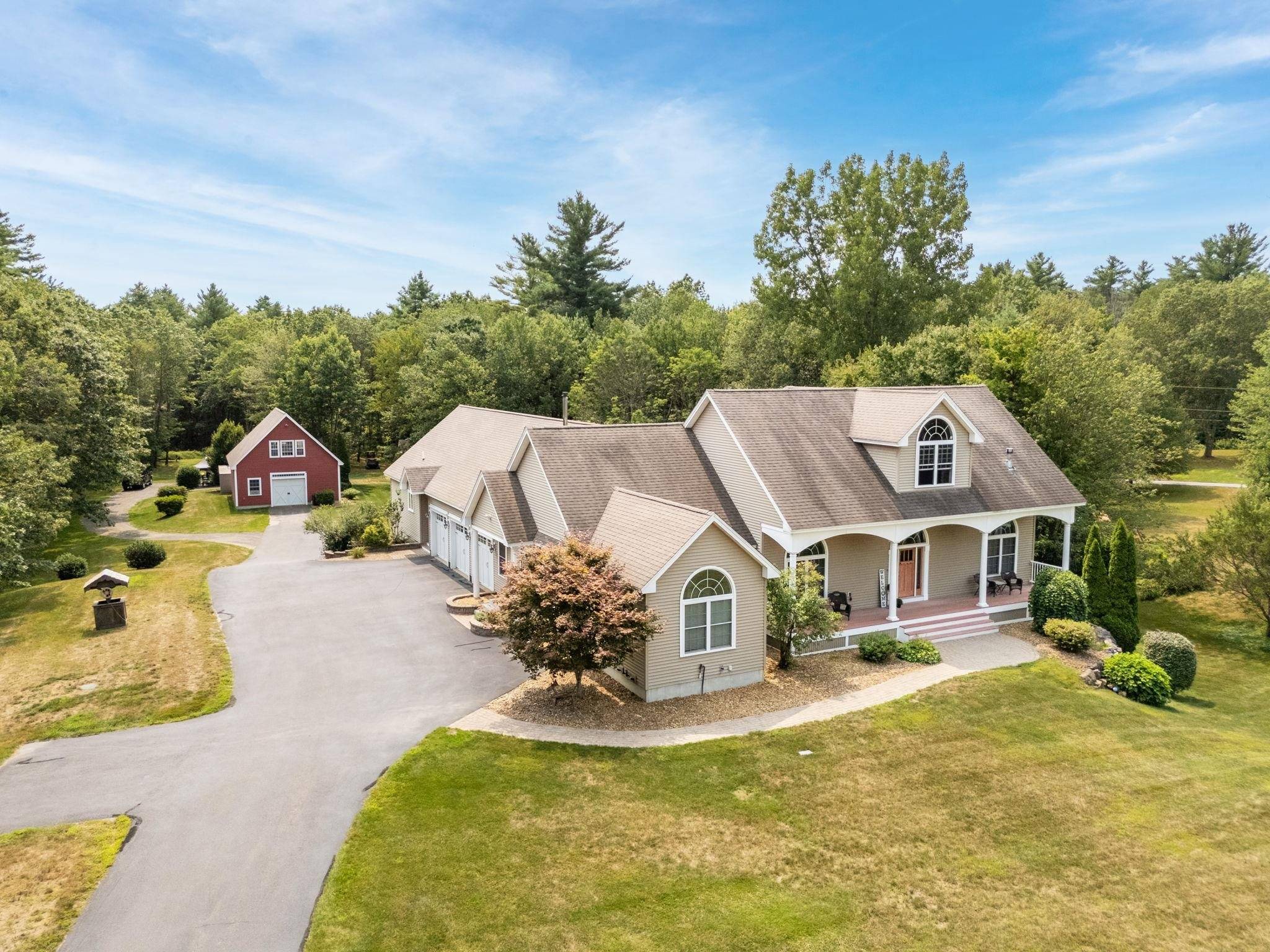 Londonderry, NH 03053,107 Litchfield RD