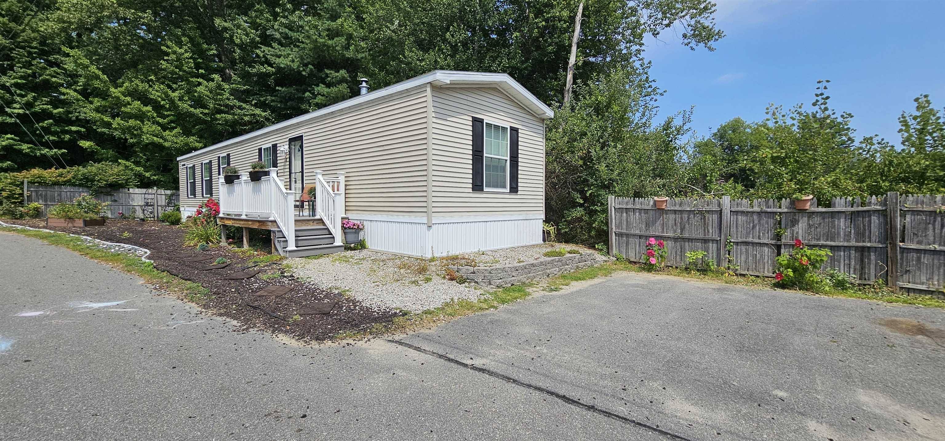 Londonderry, NH 03053,8 Barksdale AVE