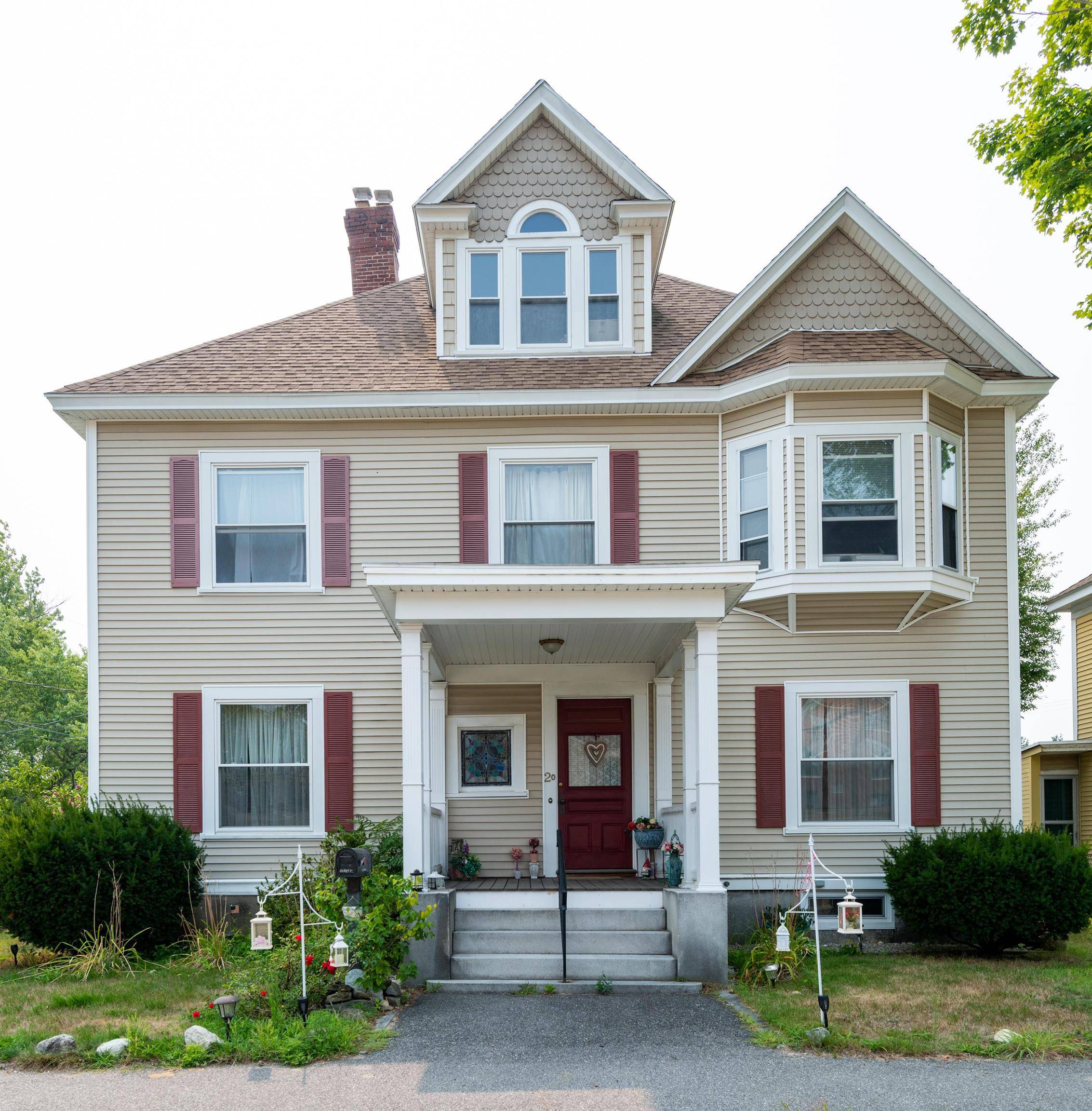 Nashua, NH 03064,20 Abbott ST