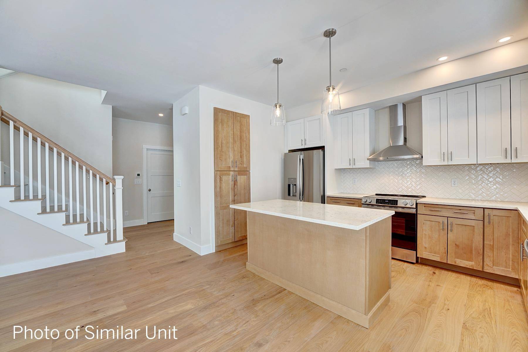 Rye, NH 03870,28 Kasnet DR