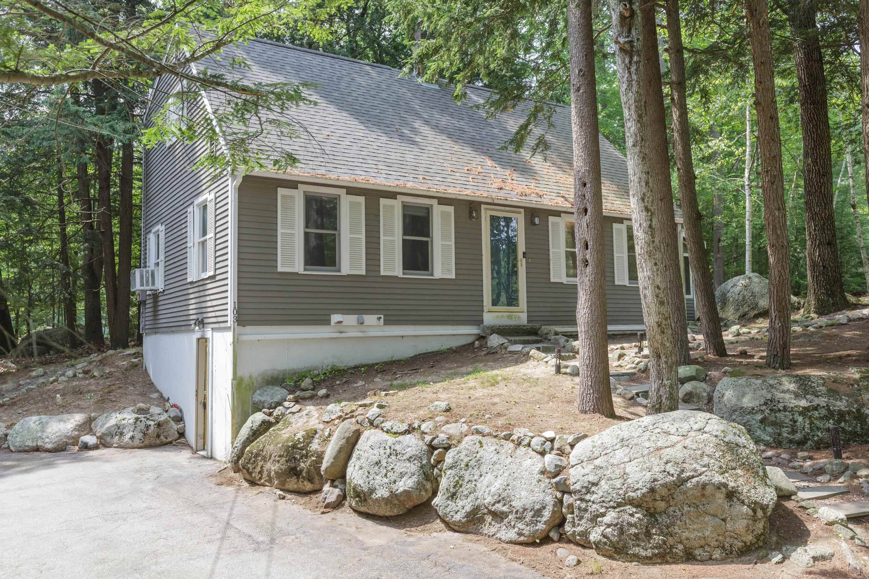 Henniker, NH 03242,103 Hillside DR