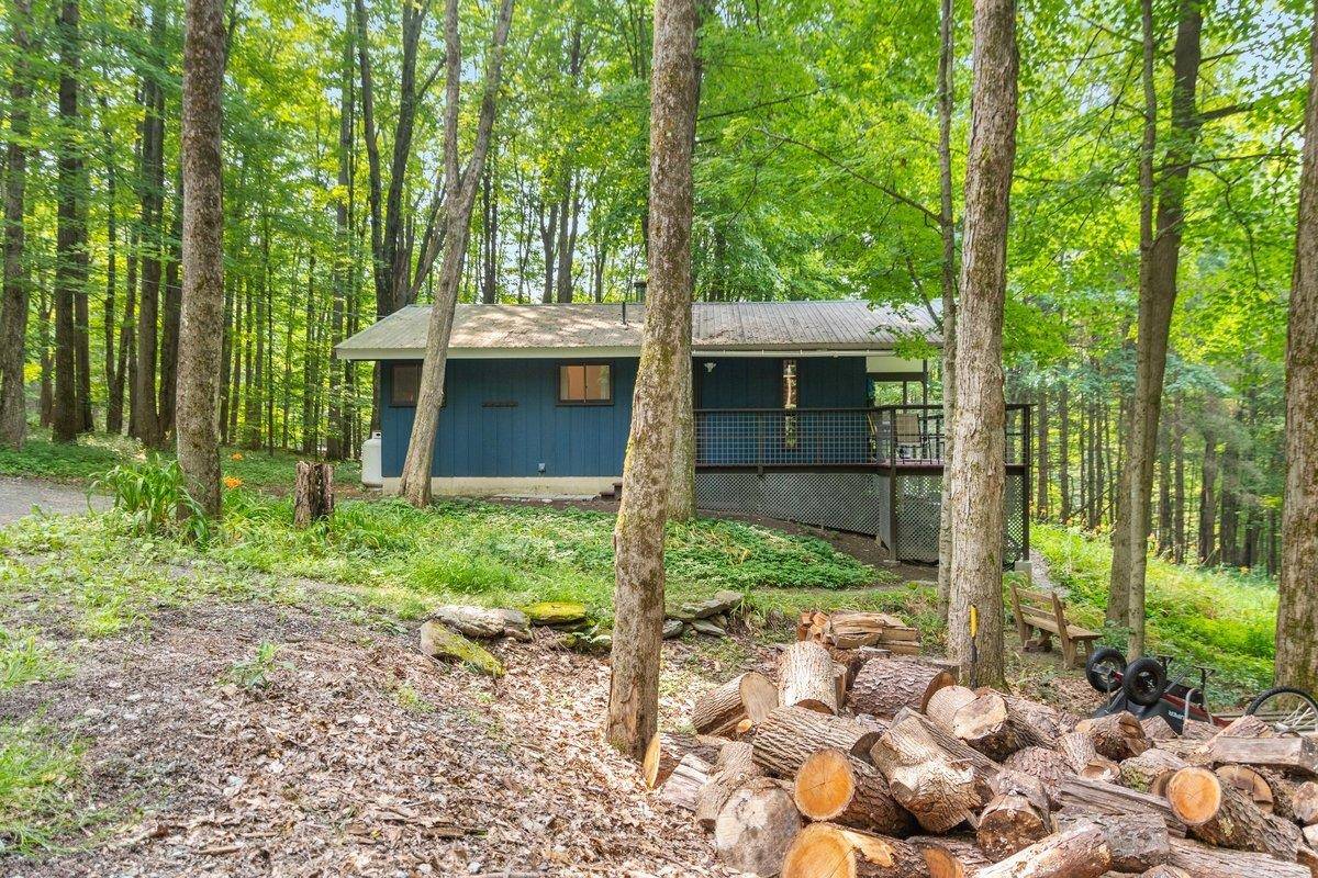 Pownal, VT 05261,1288 Brookman RD