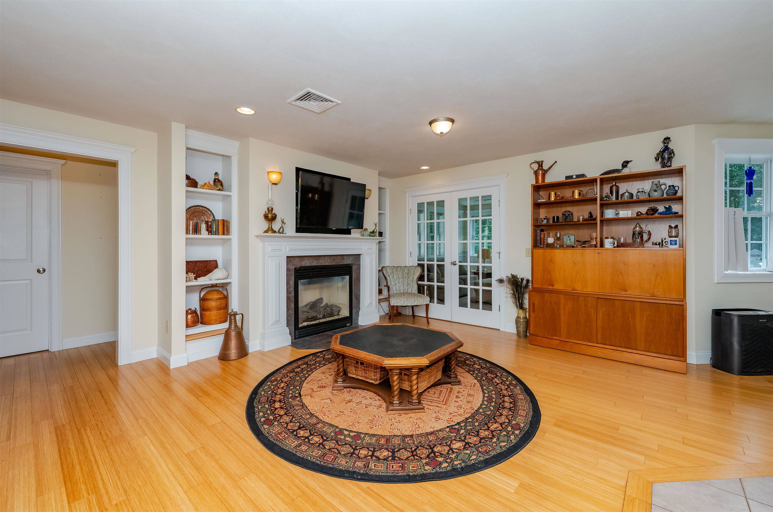 Berwick, ME 03901,100 Guinea RD
