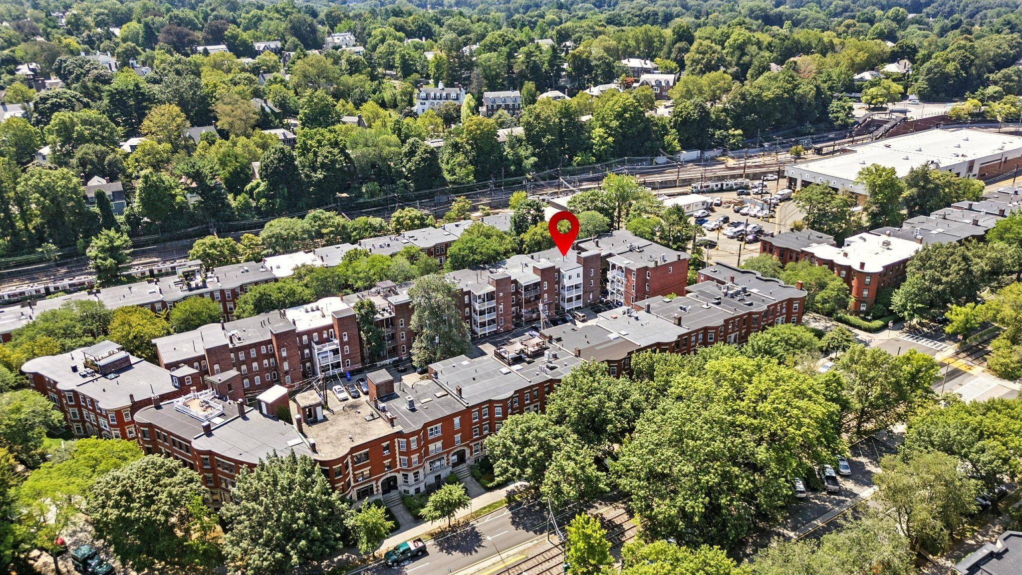 Brookline, MA 02445,17 Strathmore RD #2
