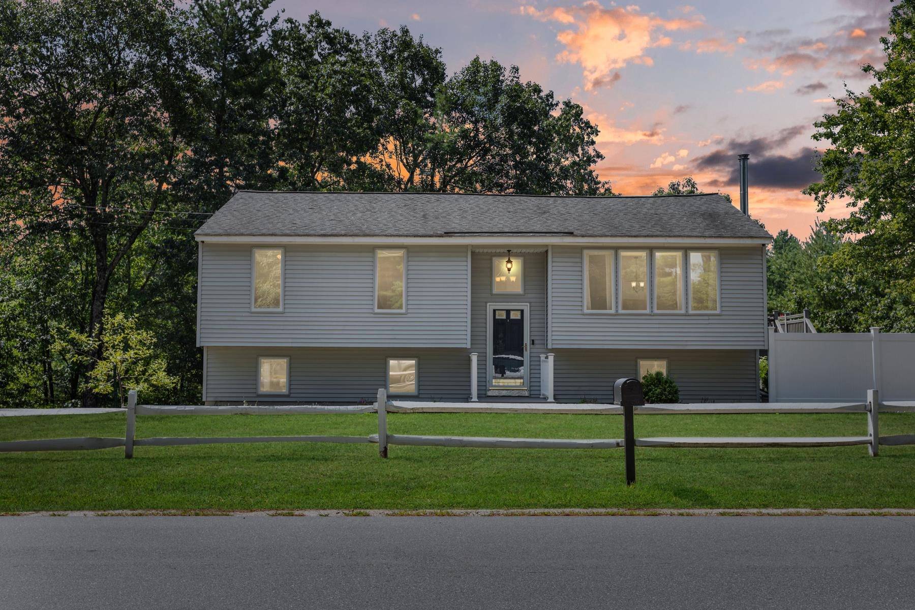 Brookline, NH 03033-0303,4 Cross RD