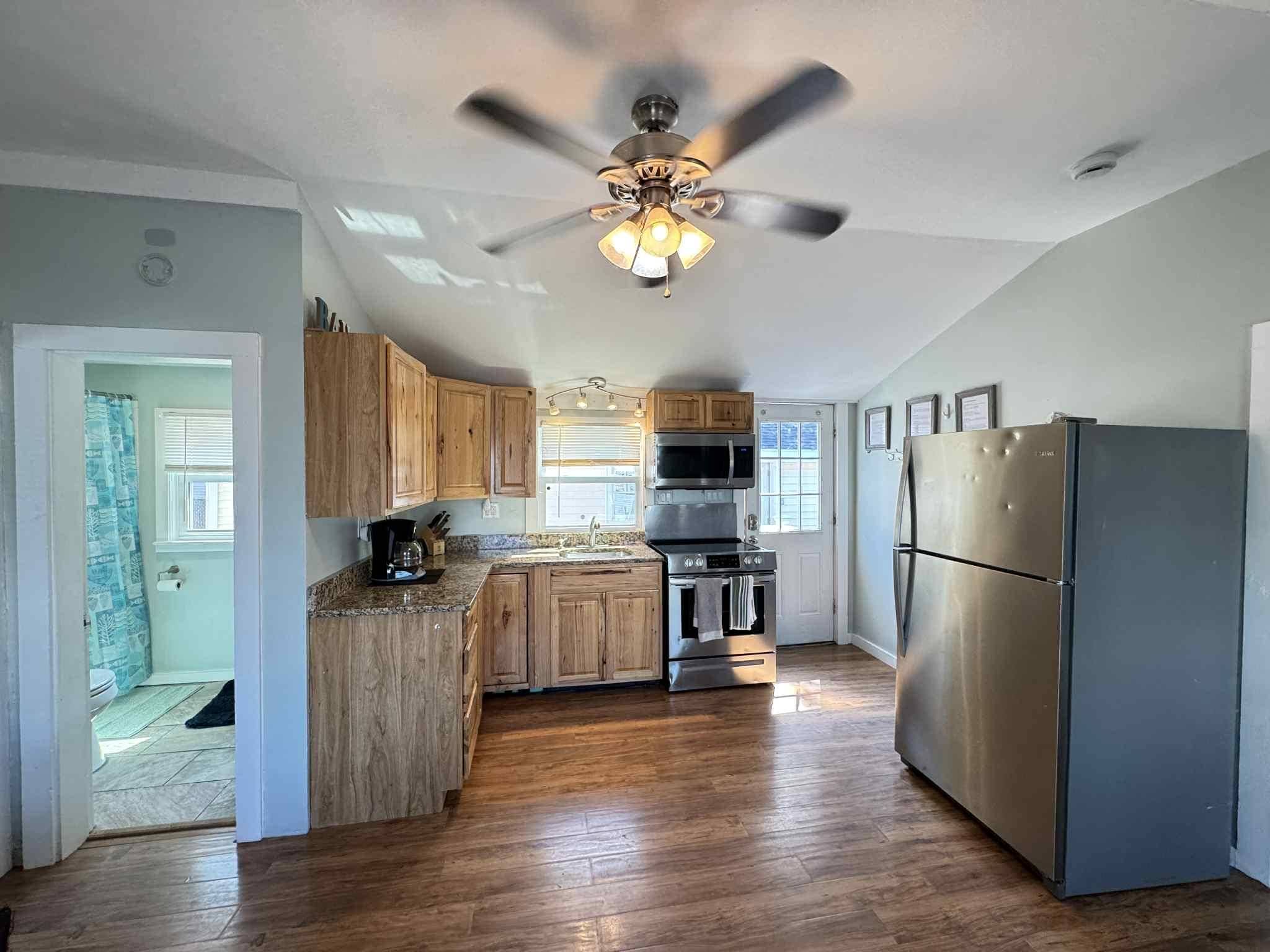 Hampton, NH 03842,7 Perkins AVE #B