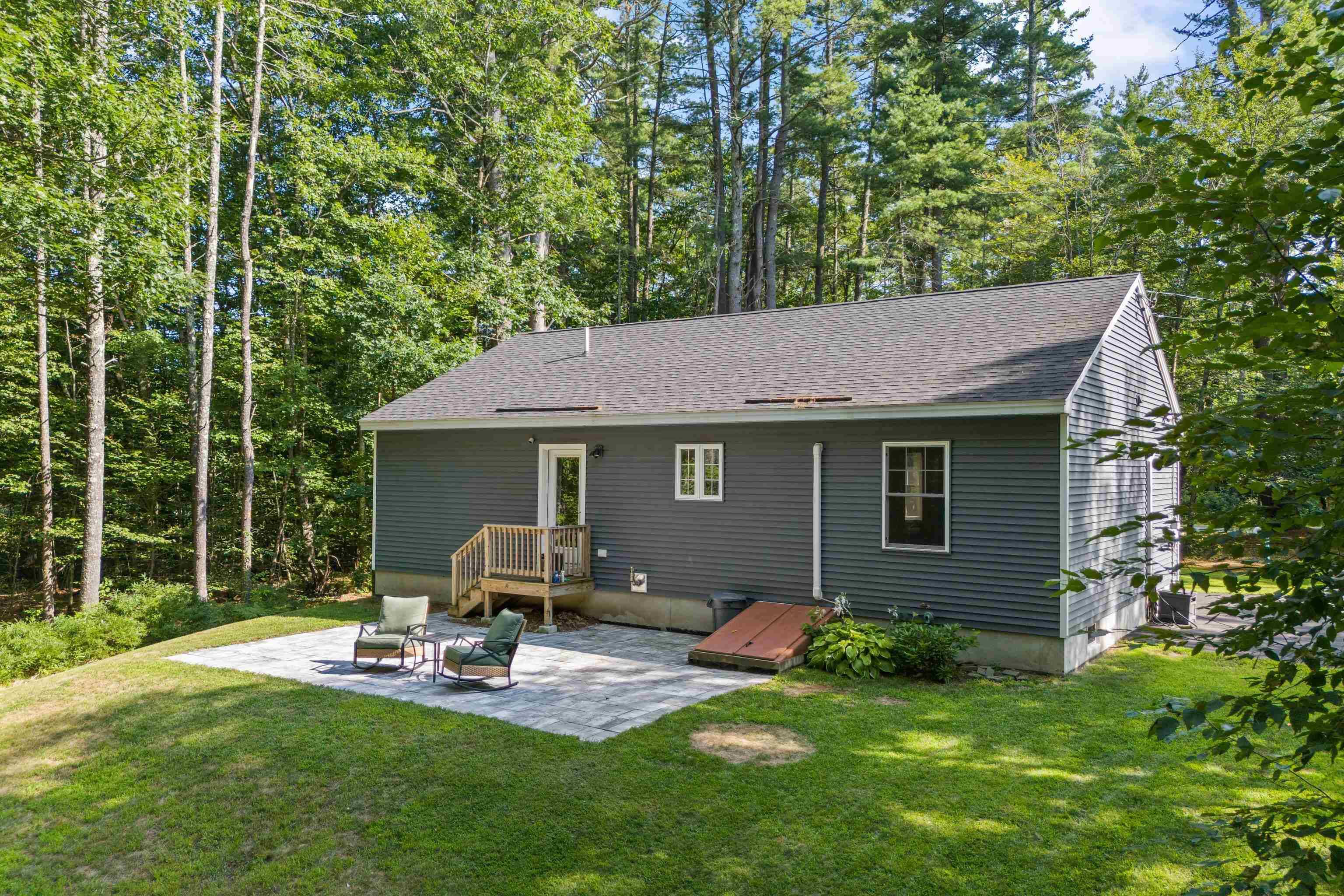Barrington, NH 03825,525 Franklin Pierce HWY