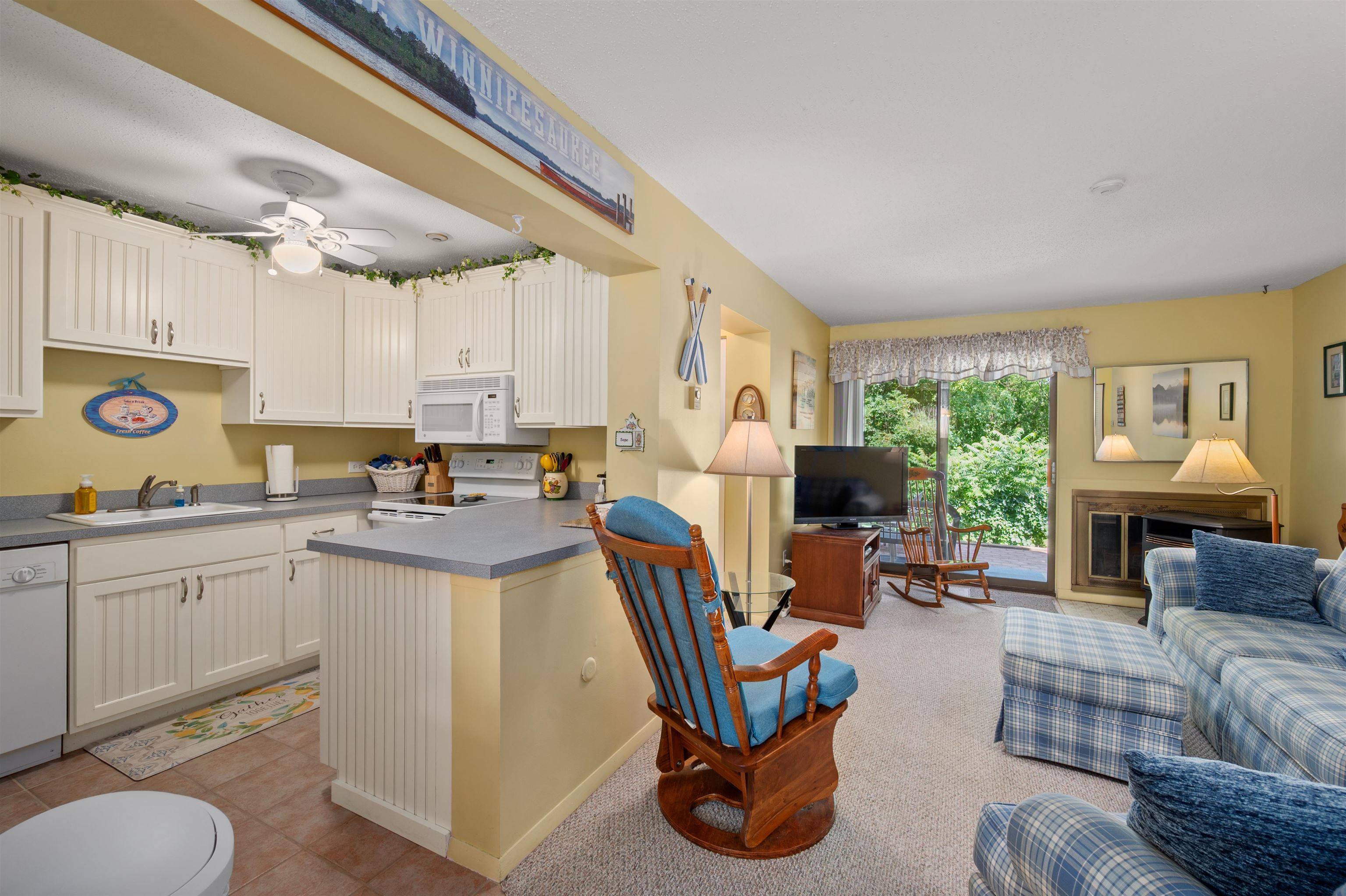 Laconia, NH 03246,107 Treetop CIR #16