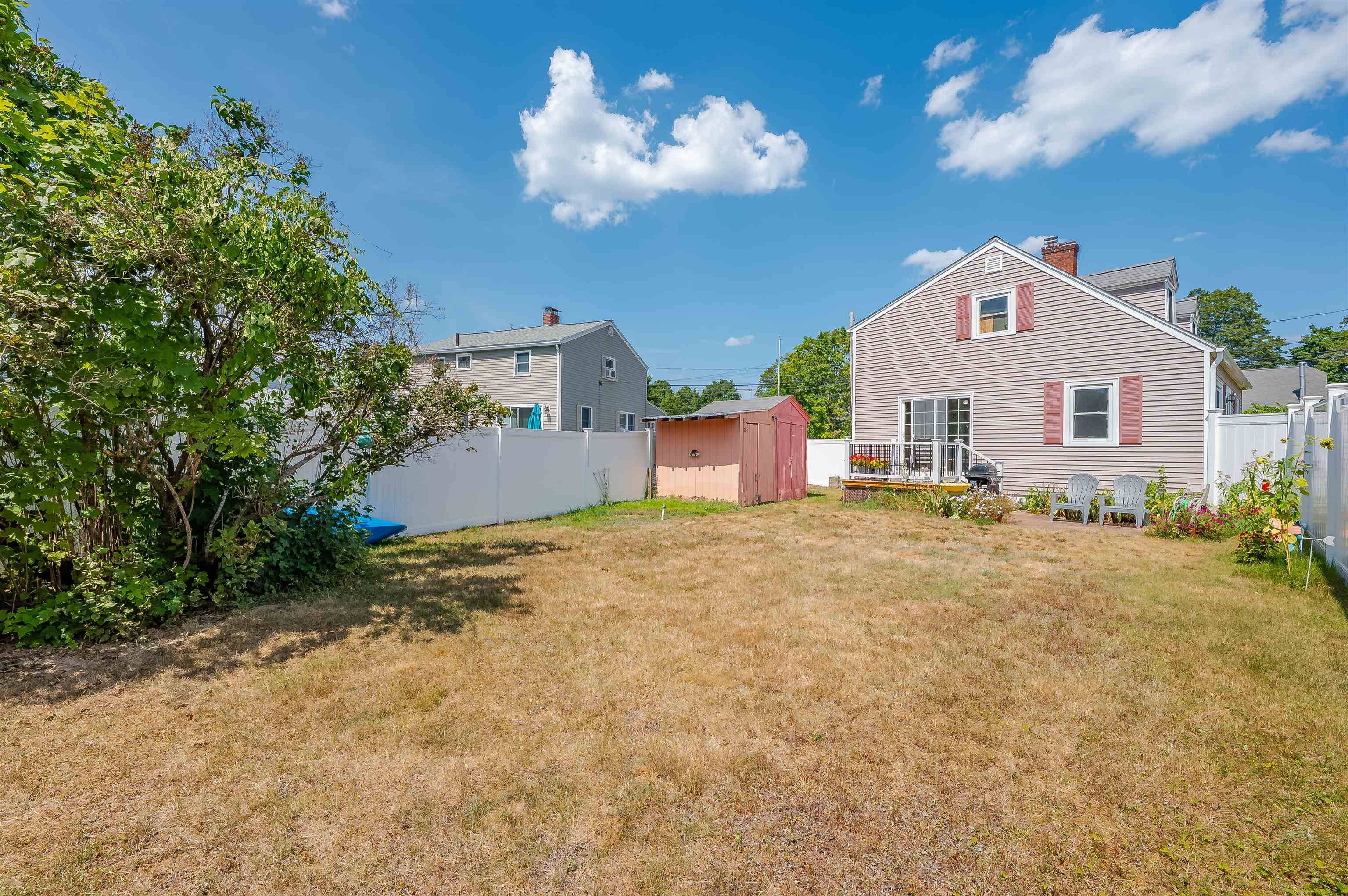 Rochester, NH 03867,75 Washington ST