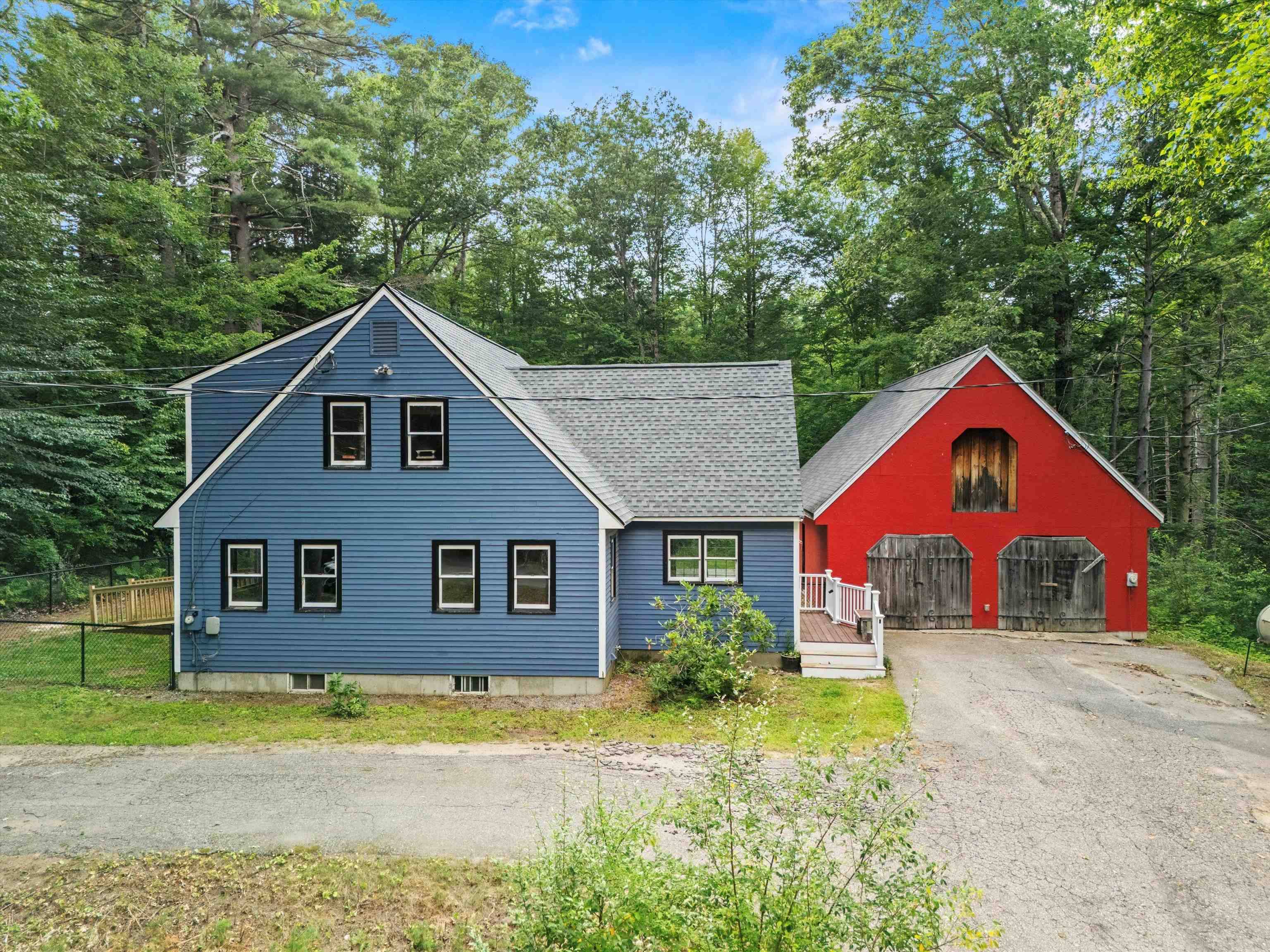 Weare, NH 03281,37 Peaslee Hill RD