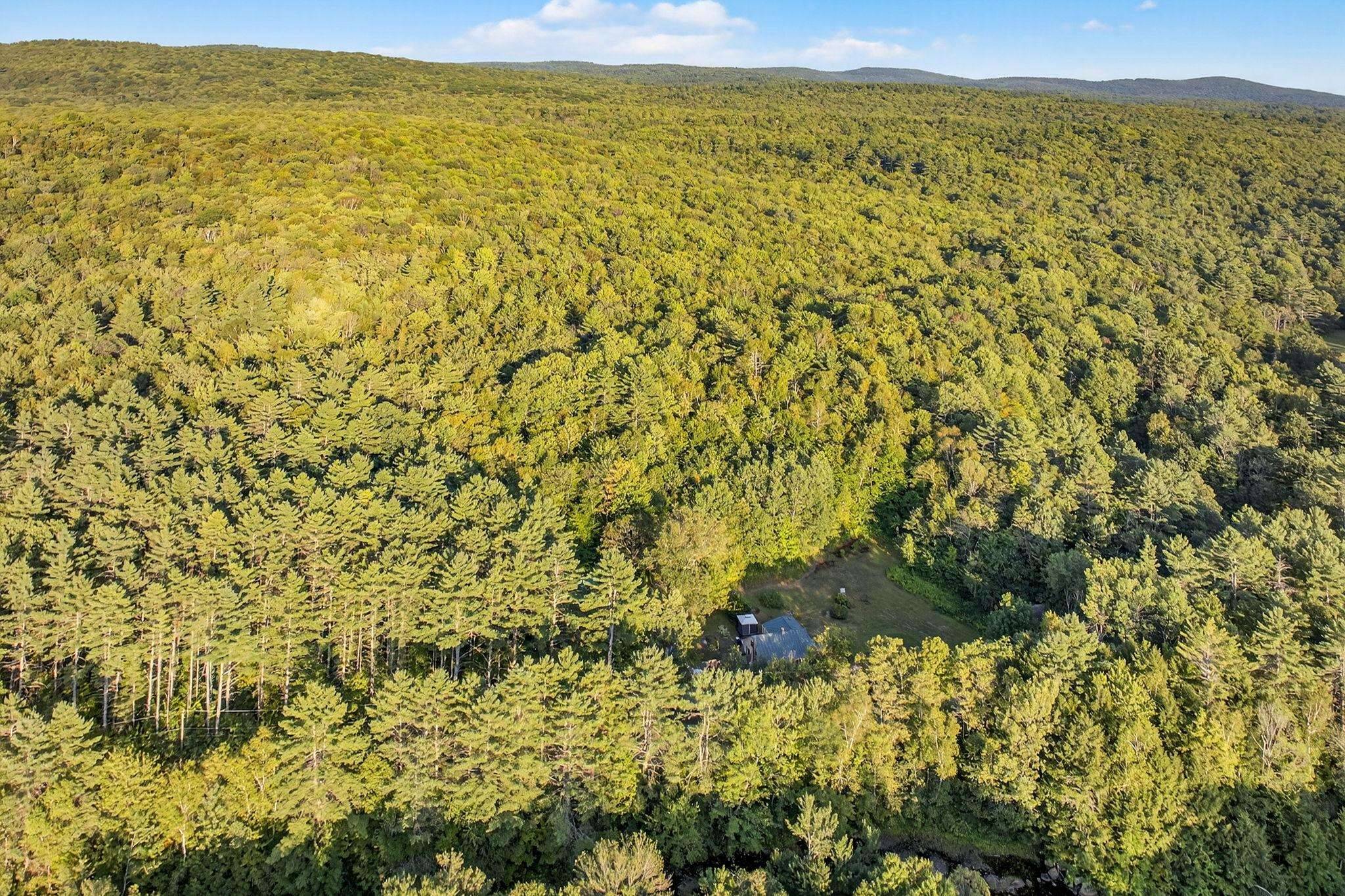 Marlow, NH 03456,236 Washington Pond RD
