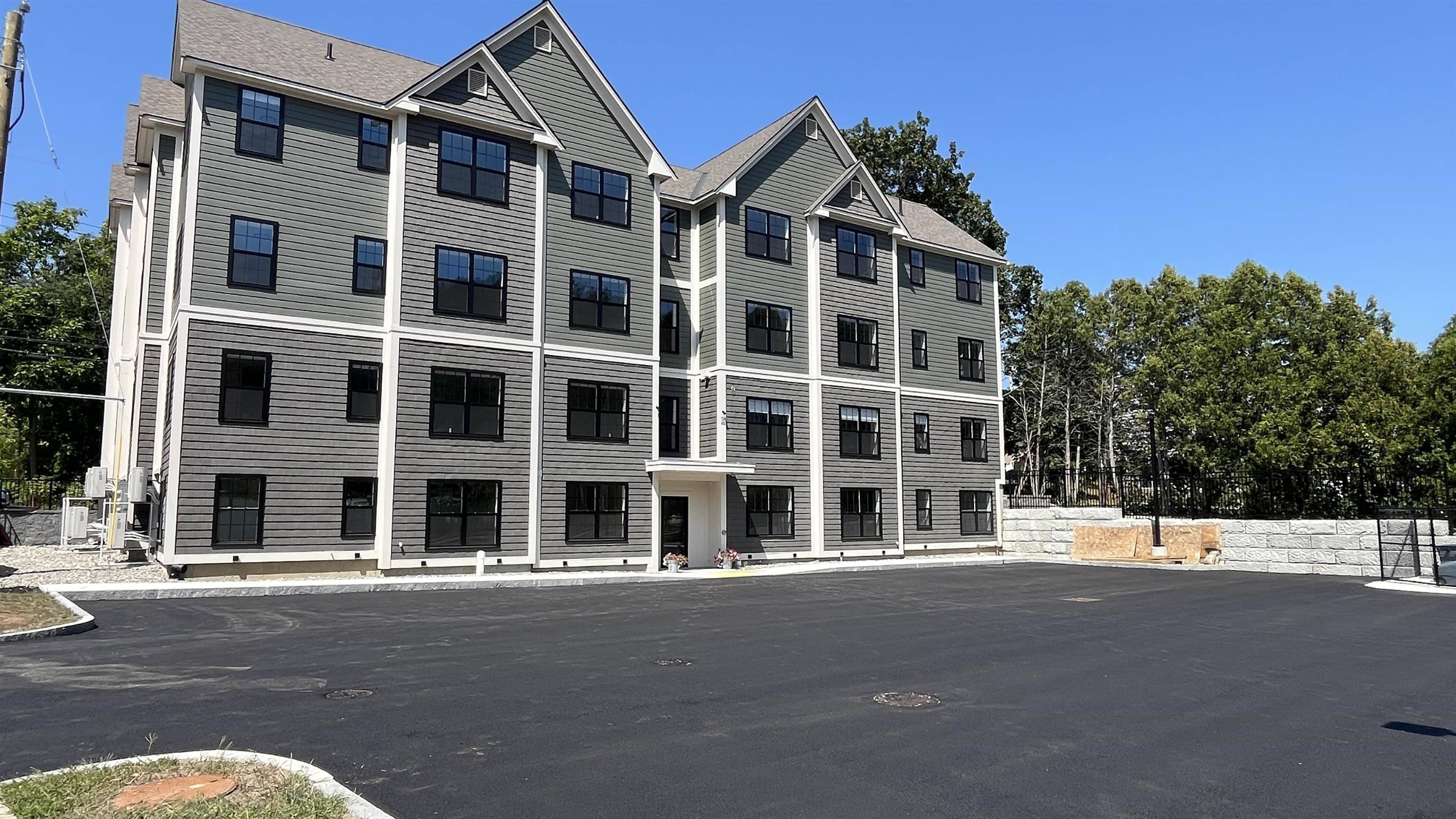 Dover, NH 03820,725 Central AVE #412