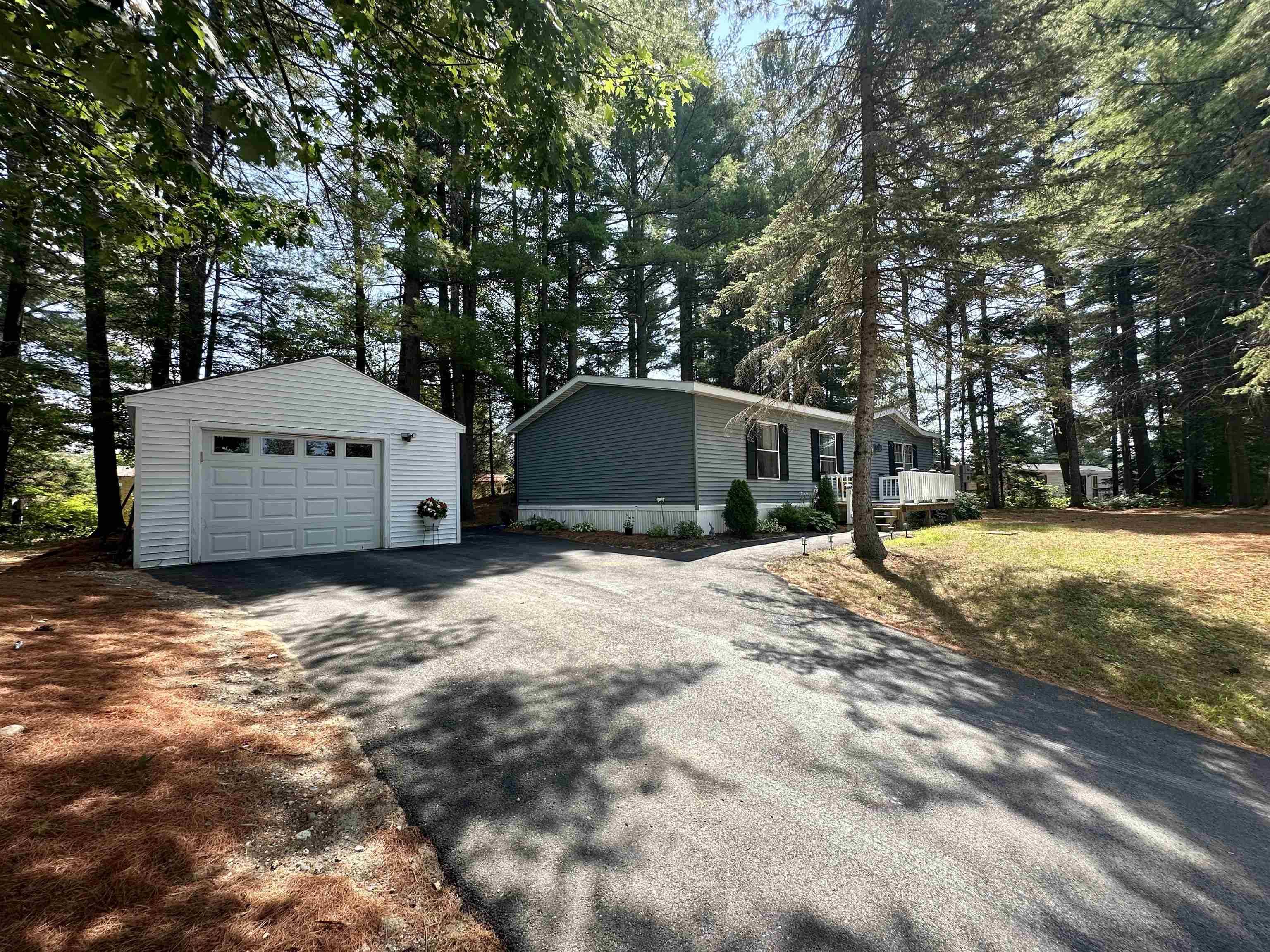 Newport, NH 03773,5 Popple WAY
