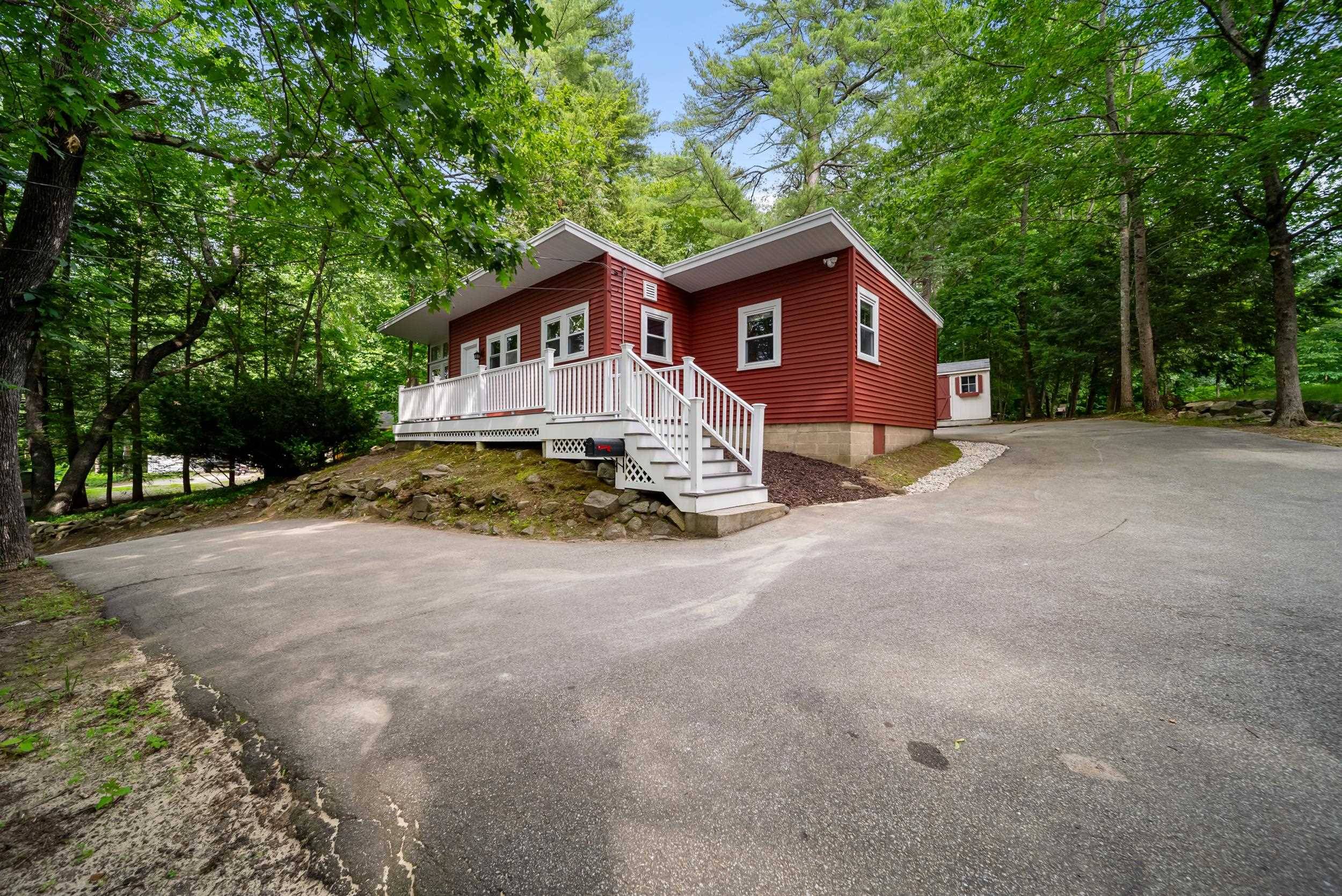 Durham, NH 03824,18 Edgewood RD