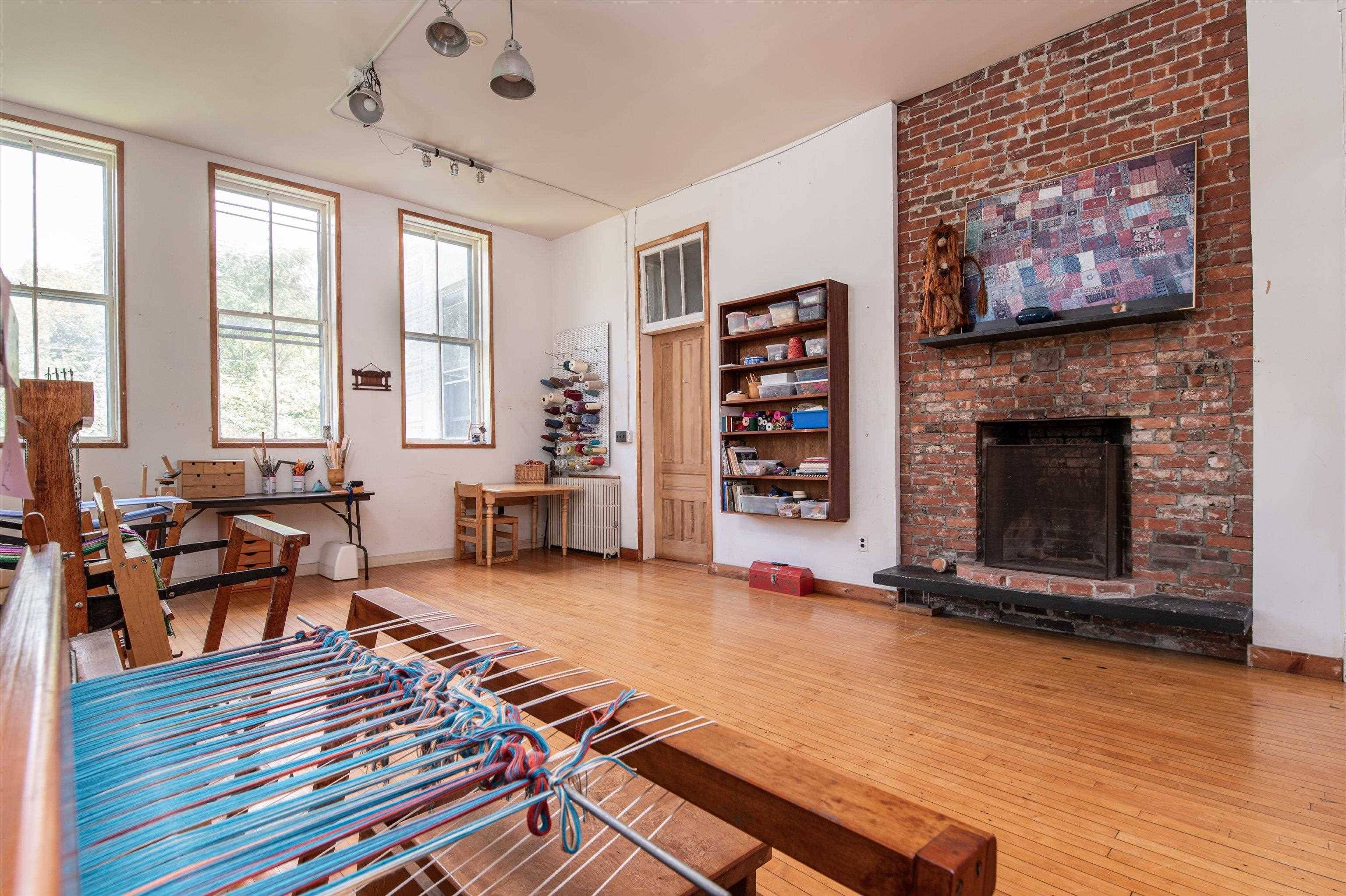 4 Signal Pine RD Putney, VT 05346