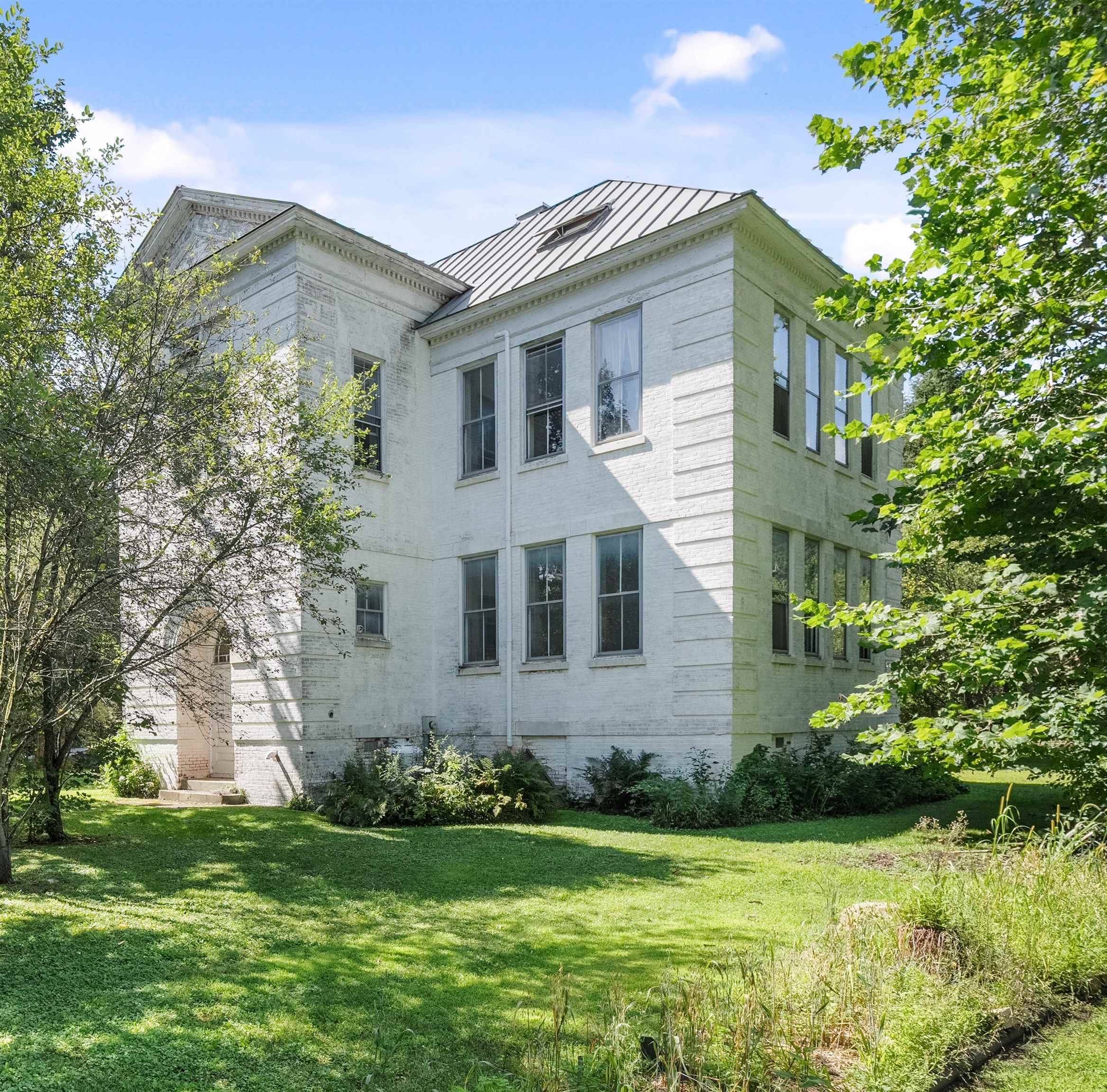 Putney, VT 05346,4 Signal Pine RD