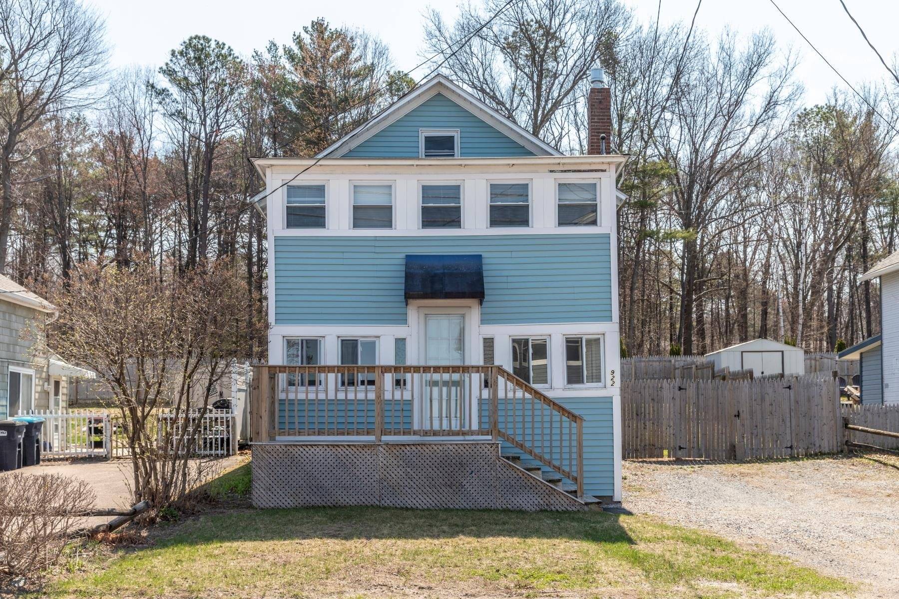 Colchester, VT 05446,922 East Lakeshore DR