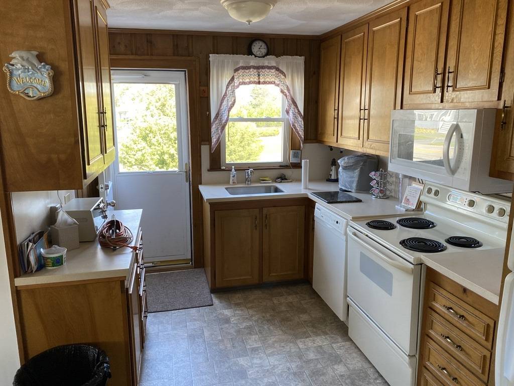 Rye, NH 03870,110 Old Beach RD