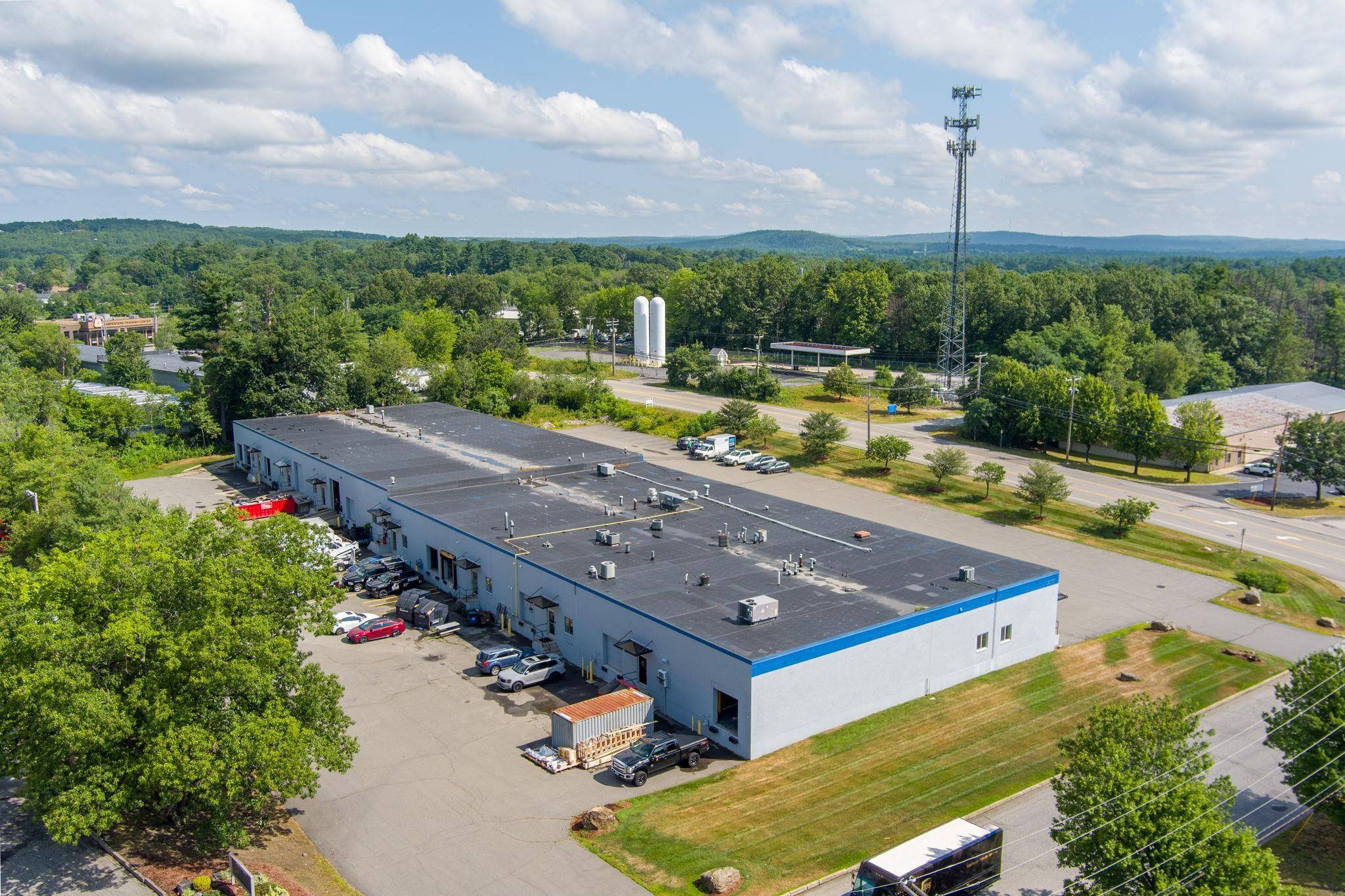 Manchester, NH 03109,850 E Industrial Park DR #6