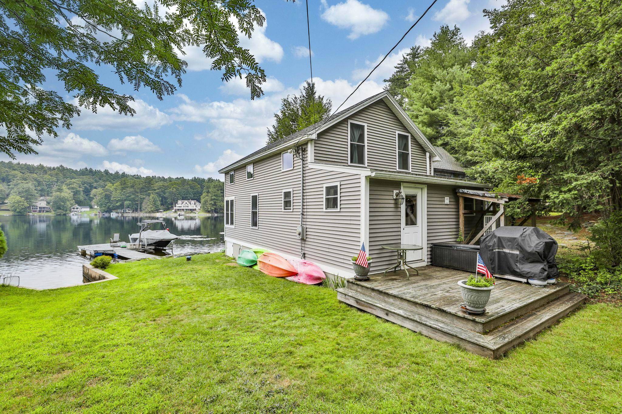 Hampstead, NH 03841,64A Holiday LN