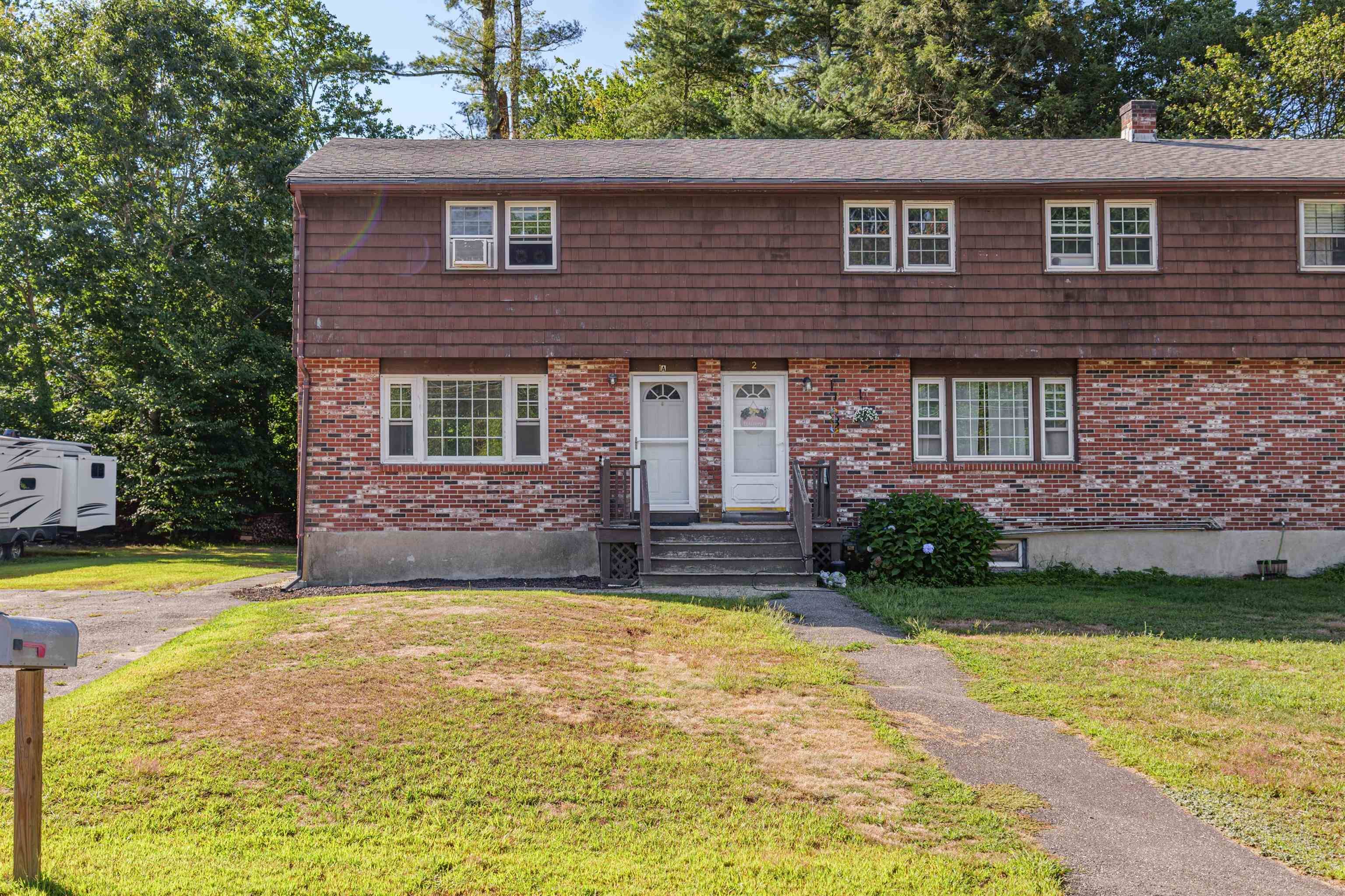 Plaistow, NH 03865,6 Auburn ST #1