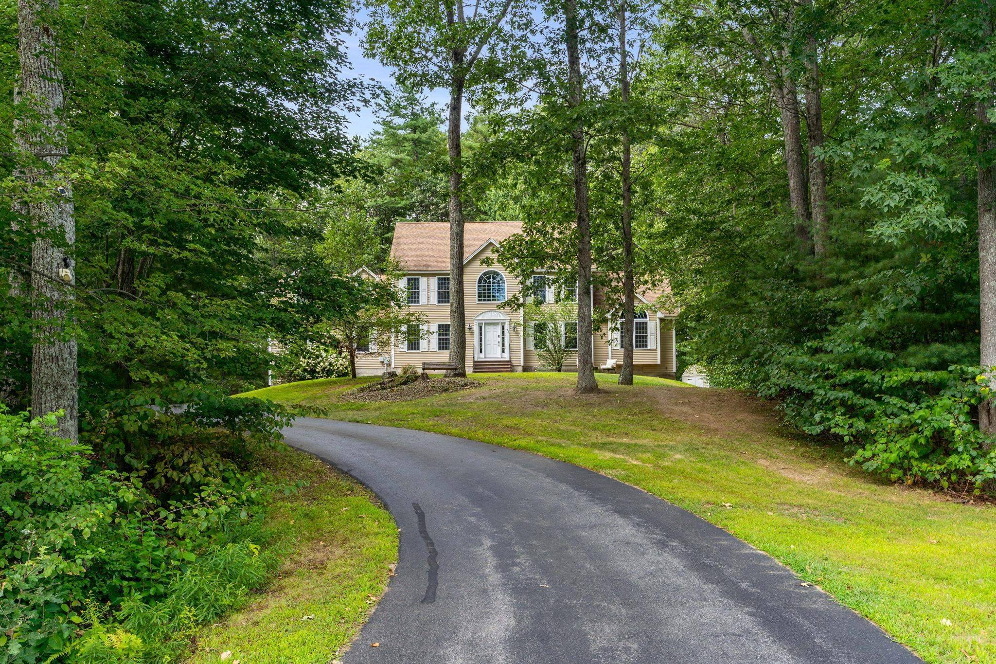 Windham, NH 03087,62 Mitchell Pond RD
